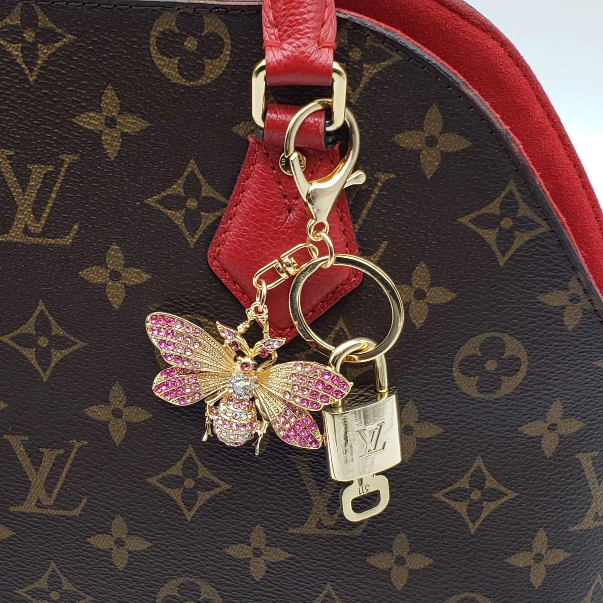100% Authentic Louis Vuitton Lock and Key with Unbranded Keychain, Keycharm, Bagcharm
