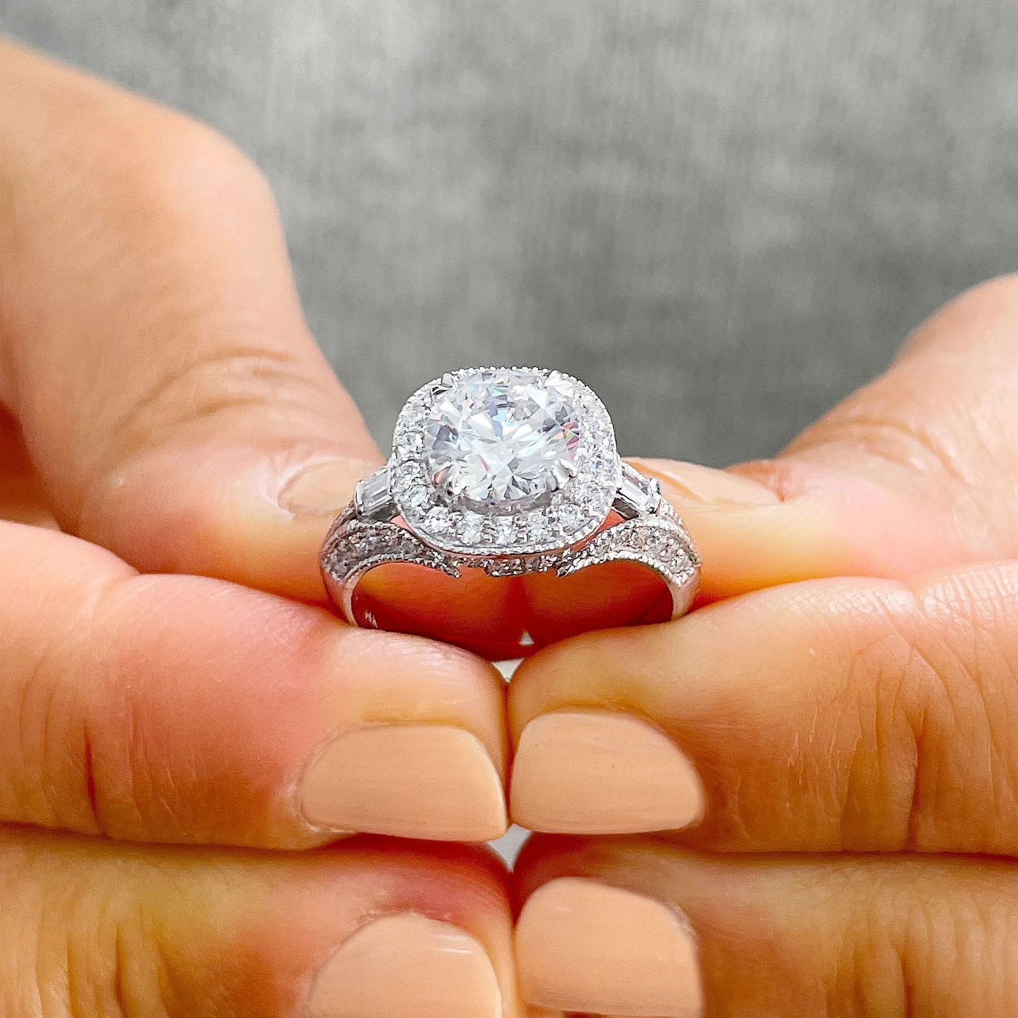 14k Solid Heavy White Gold Round And Baguettes Natural Diamonds Engagement Ring Bridal Halo 2.30ctw