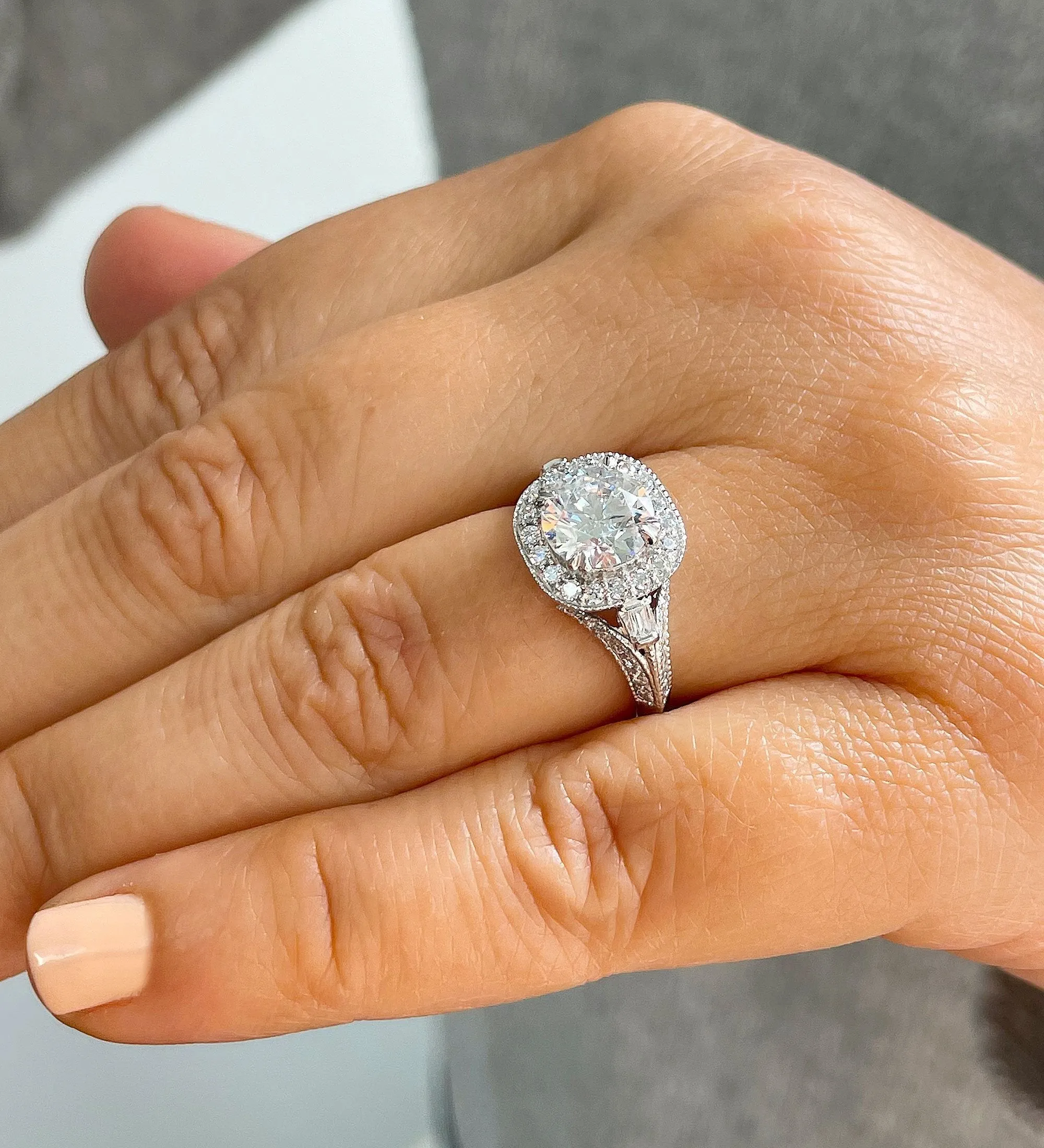14k Solid Heavy White Gold Round And Baguettes Natural Diamonds Engagement Ring Bridal Halo 2.30ctw