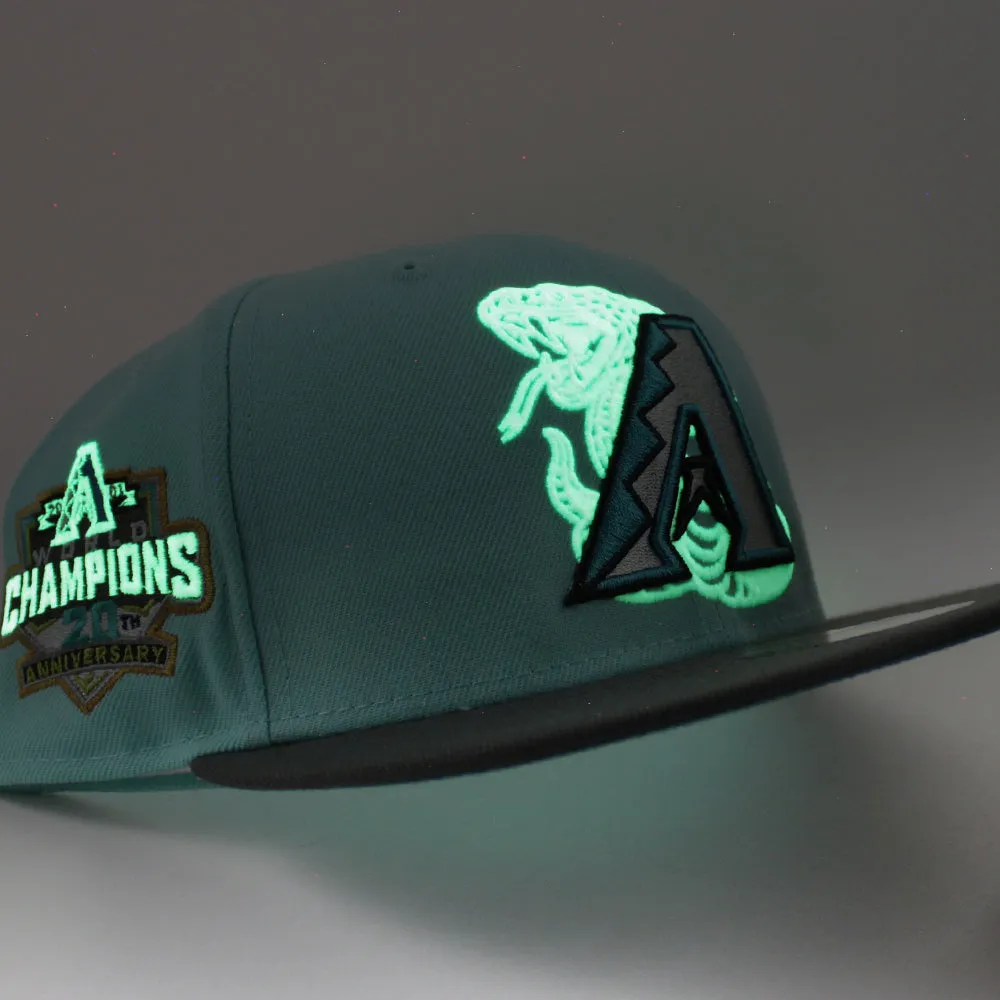 Arizona Diamondbacks 2001 WORLD CHAMPIONS 20TH ANNIVERSARY New Era 59Fifty Fitted Hat (Glow in the Dark Tint Pewter Dark Green Under Brim)