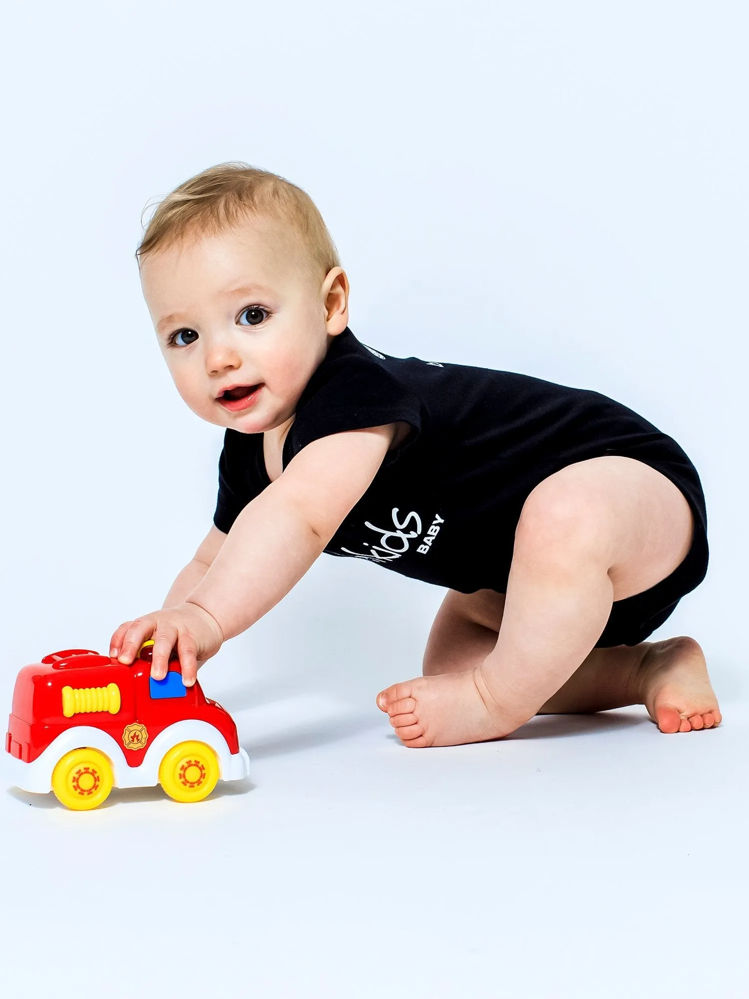 AUMkids HAPPY BABY SHORT SLEEVE ONESIE   BIB SET, BLACK