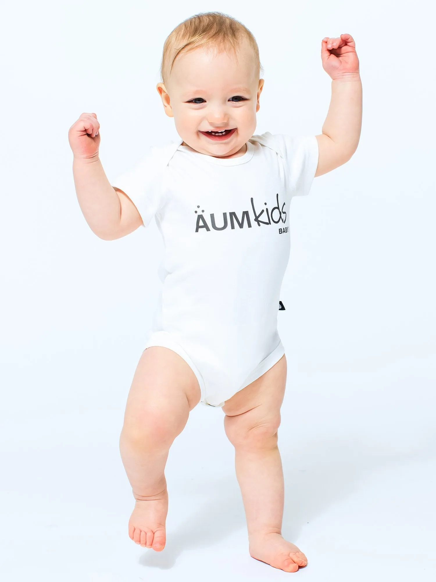 AUMkids HAPPY BABY SHORT SLEEVE ONESIE   BIB SET