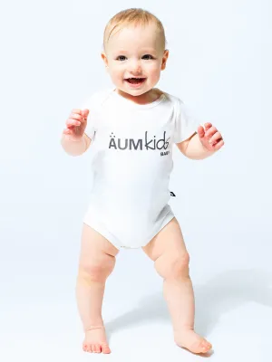 AUMkids HAPPY BABY SHORT SLEEVE ONESIE   BIB SET
