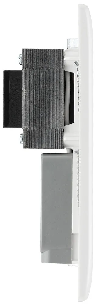 BG 820 White Round Edge Dual Voltage Shaver Socket