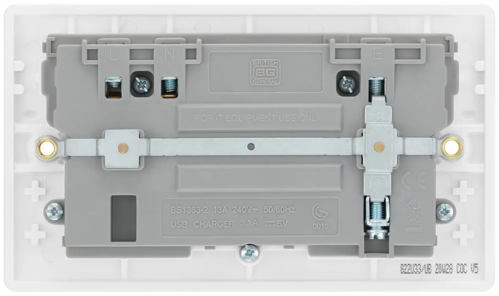 BG 822U33 White Round Edge 13A Double Socket   3x USB