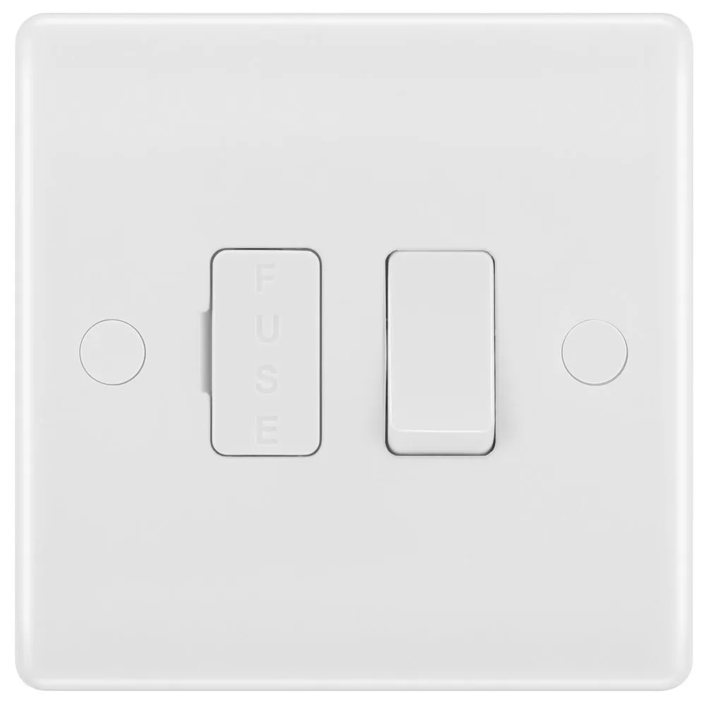 BG 850 White Round Edge Switched Spur 13A