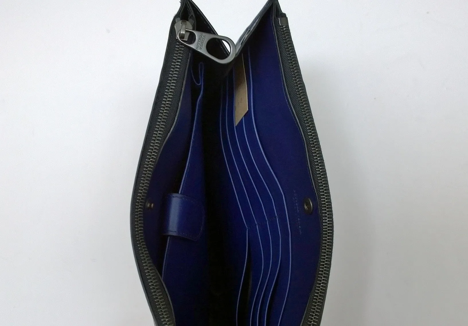 Bottega Veneta Intrecciato Clutch Bag Woven Leather Pouch Purse Blue