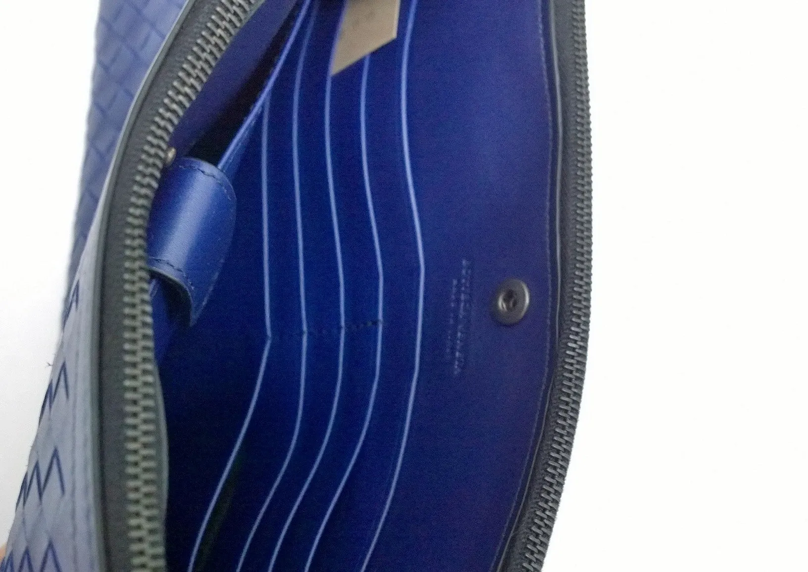 Bottega Veneta Intrecciato Clutch Bag Woven Leather Pouch Purse Blue
