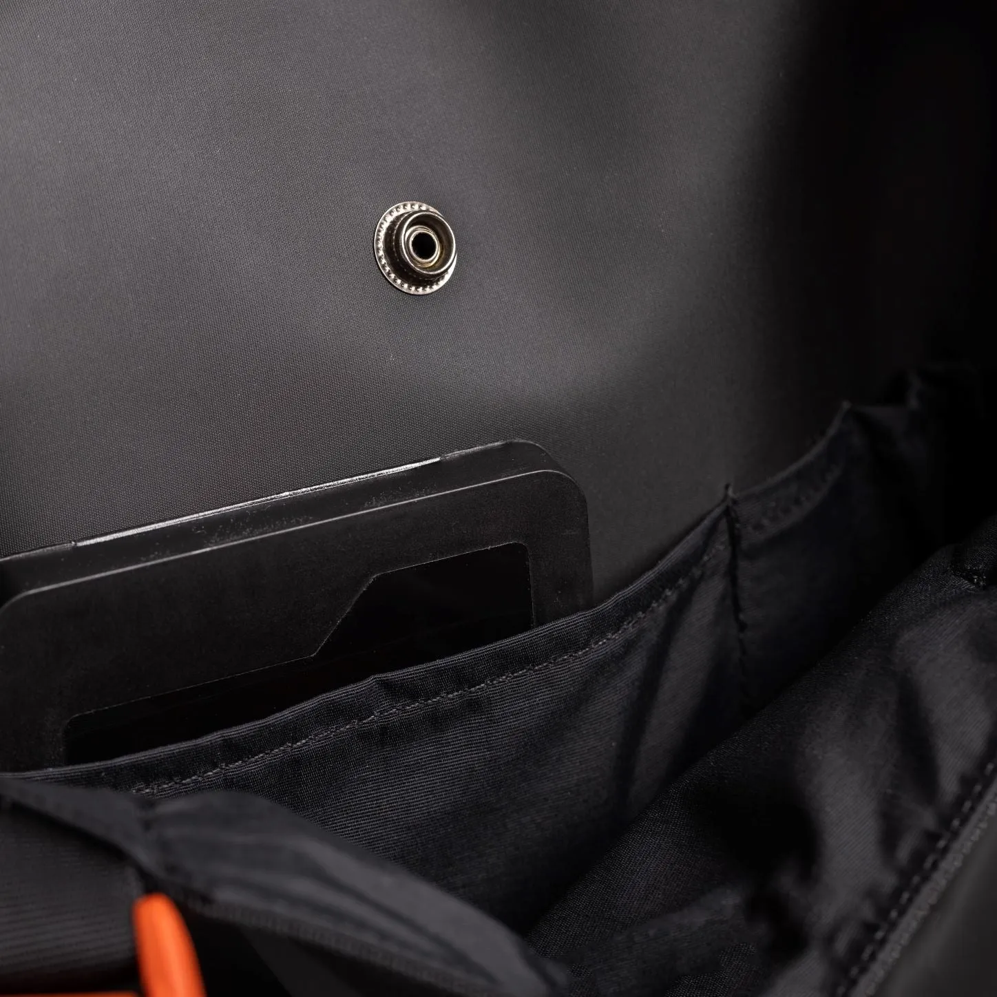 Bravo Mirrorless Shoulder Bag