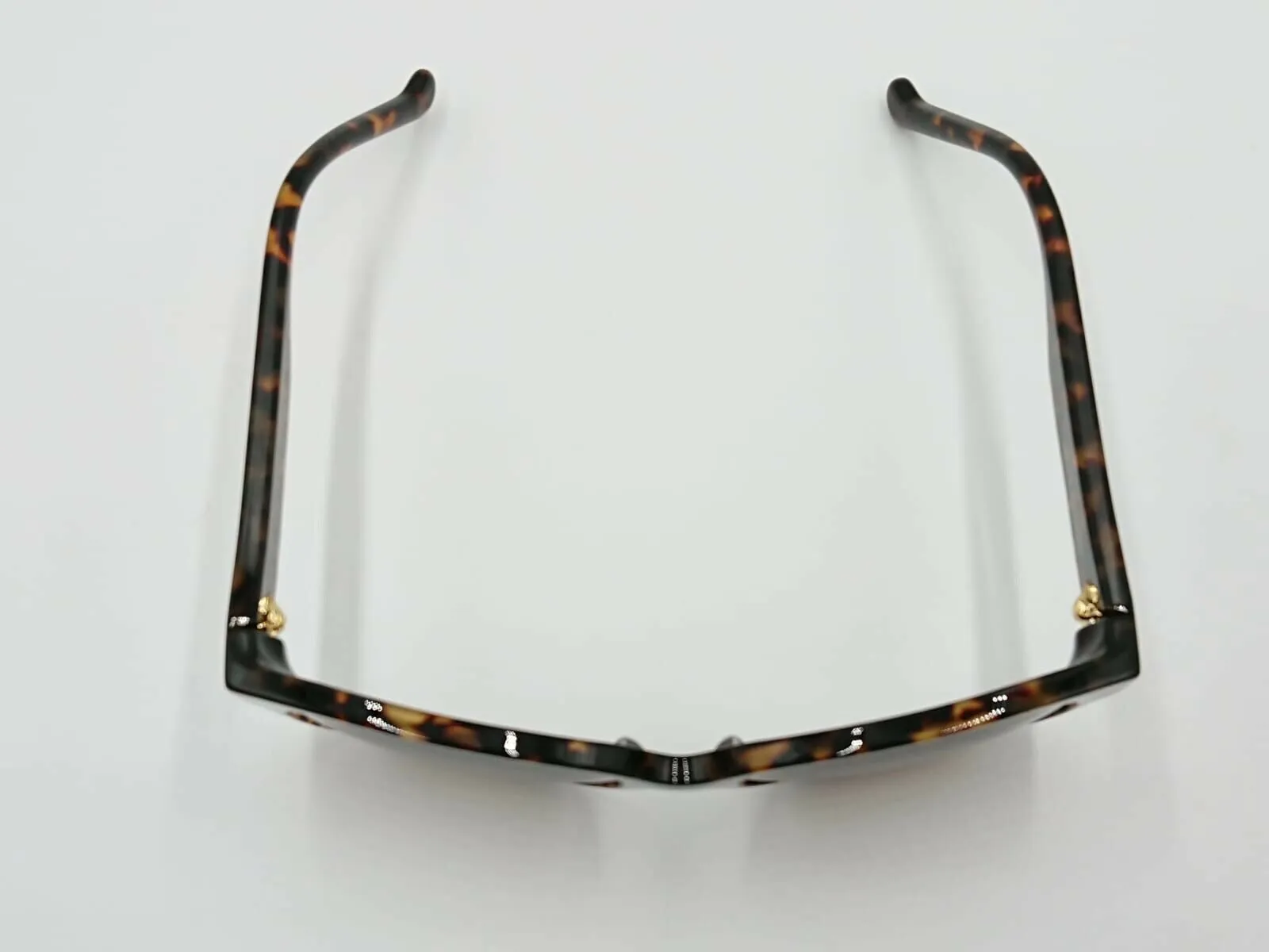Cameleon Sunglasses W Dark Tortoise