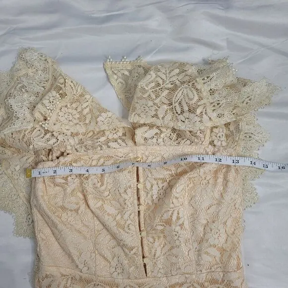 CATTIVO dress lace off shoulder ruffle ivory cream midi S