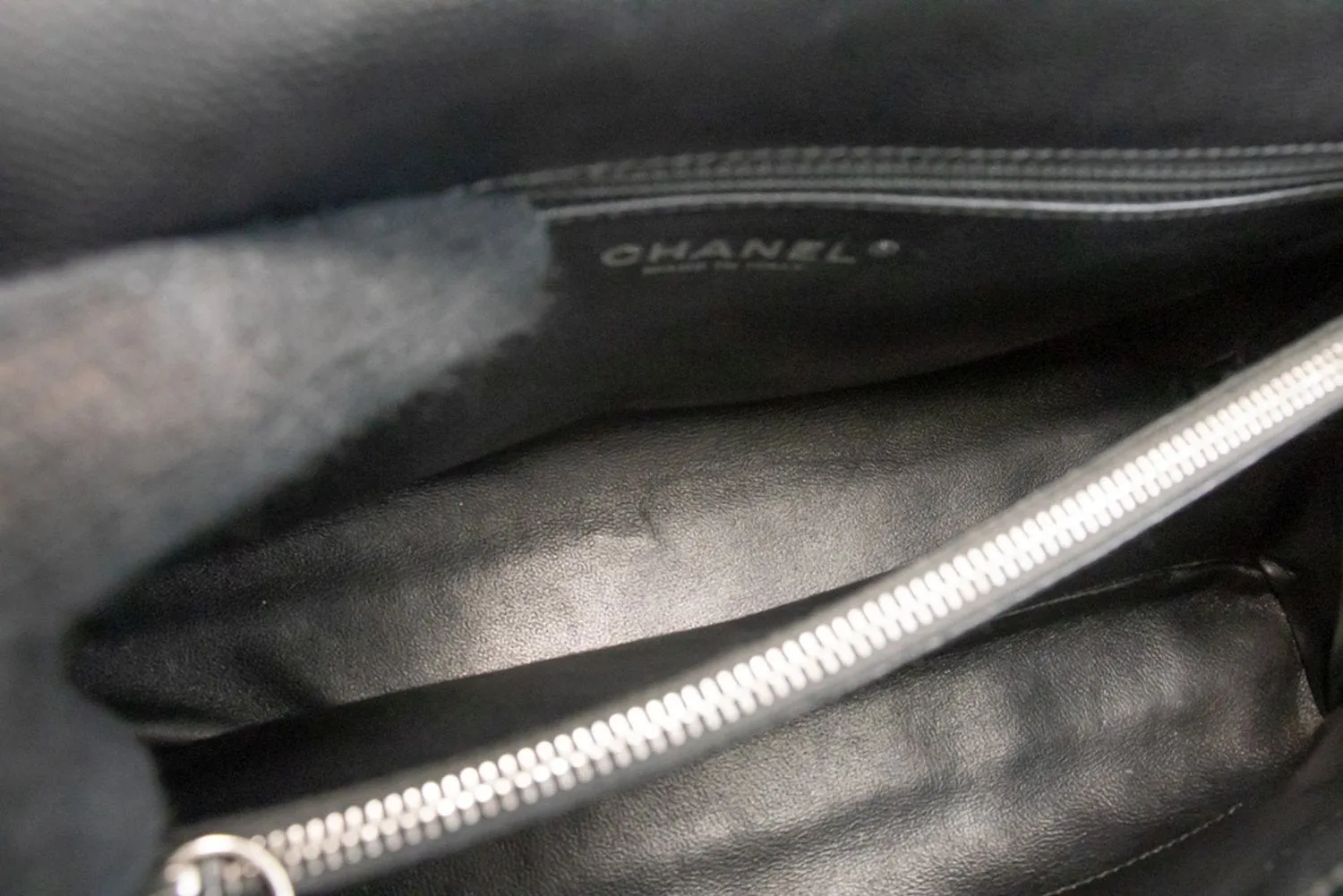CHANEL 2 Way Top Handle Handbag Shoulder Bag Black Caviar Leather L52