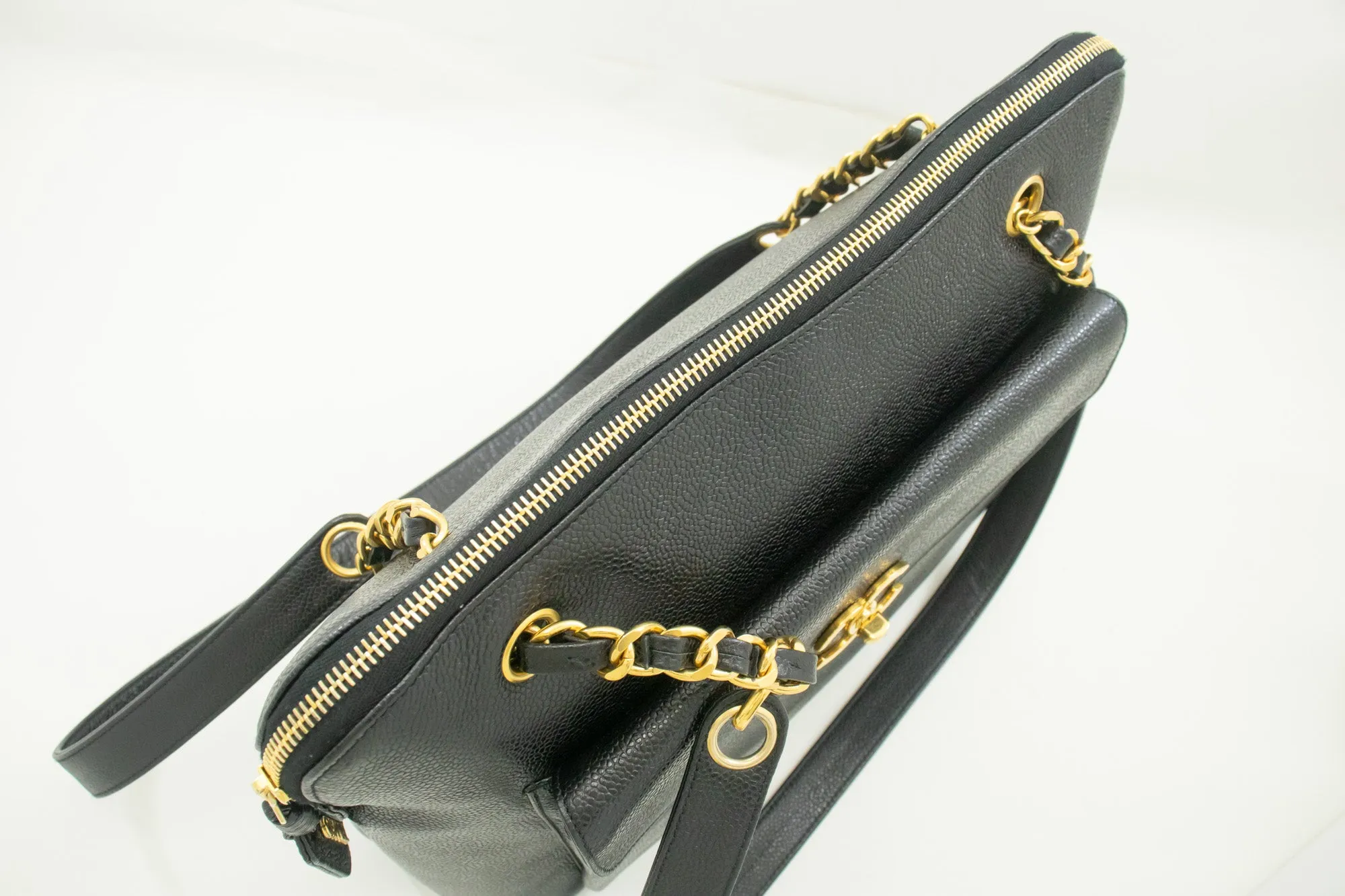 CHANEL Caviar Large Chain Shoulder Bag Black Leather Gold Zipper m21