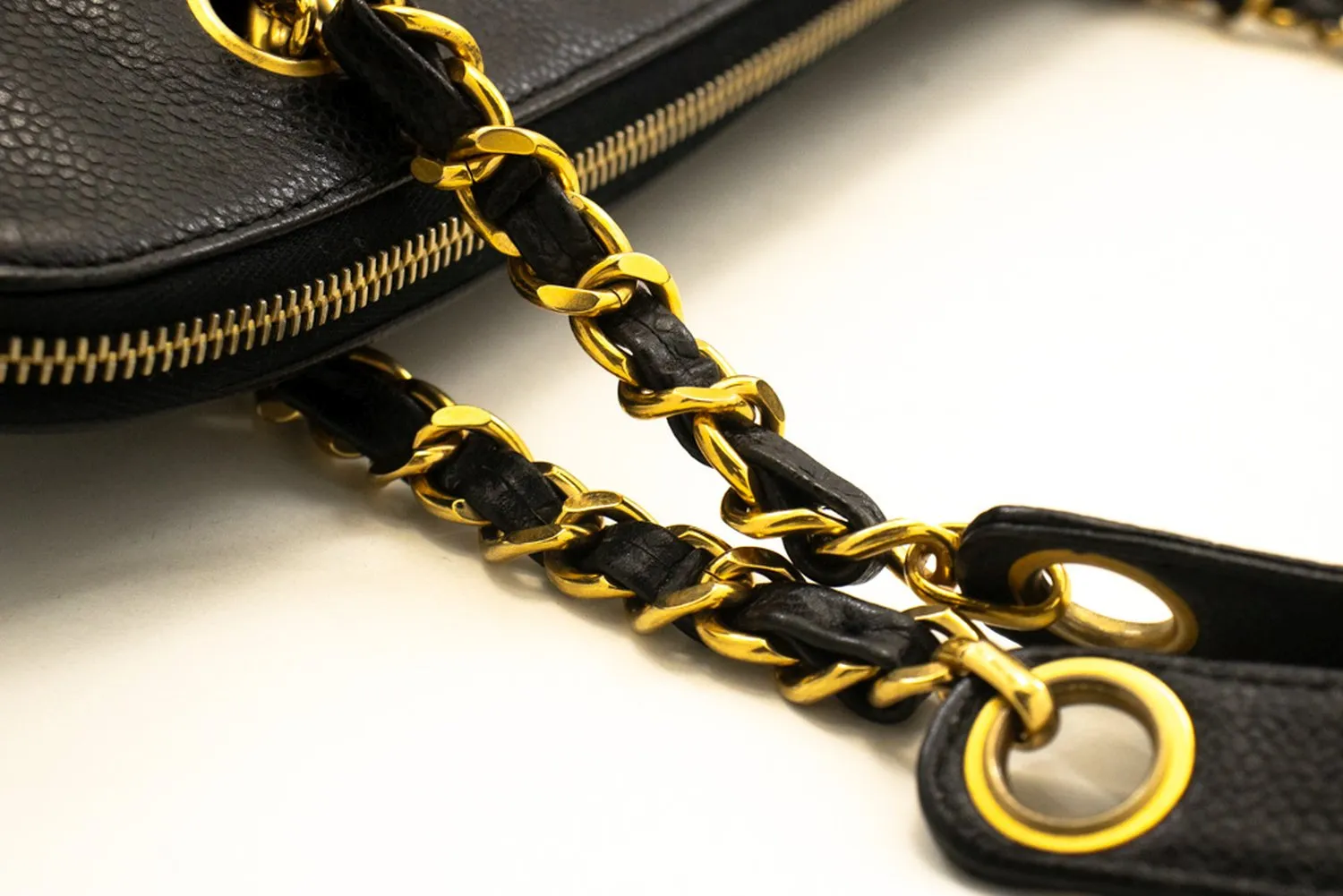 CHANEL Caviar Large Chain Shoulder Bag Black Leather Gold Zipper m53