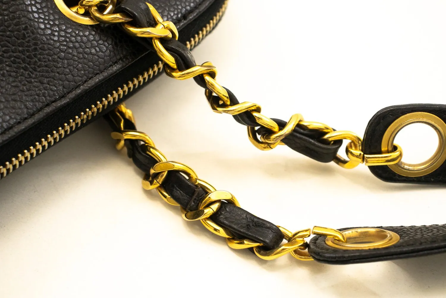 CHANEL Caviar Large Chain Shoulder Bag Black Leather Gold Zipper m53
