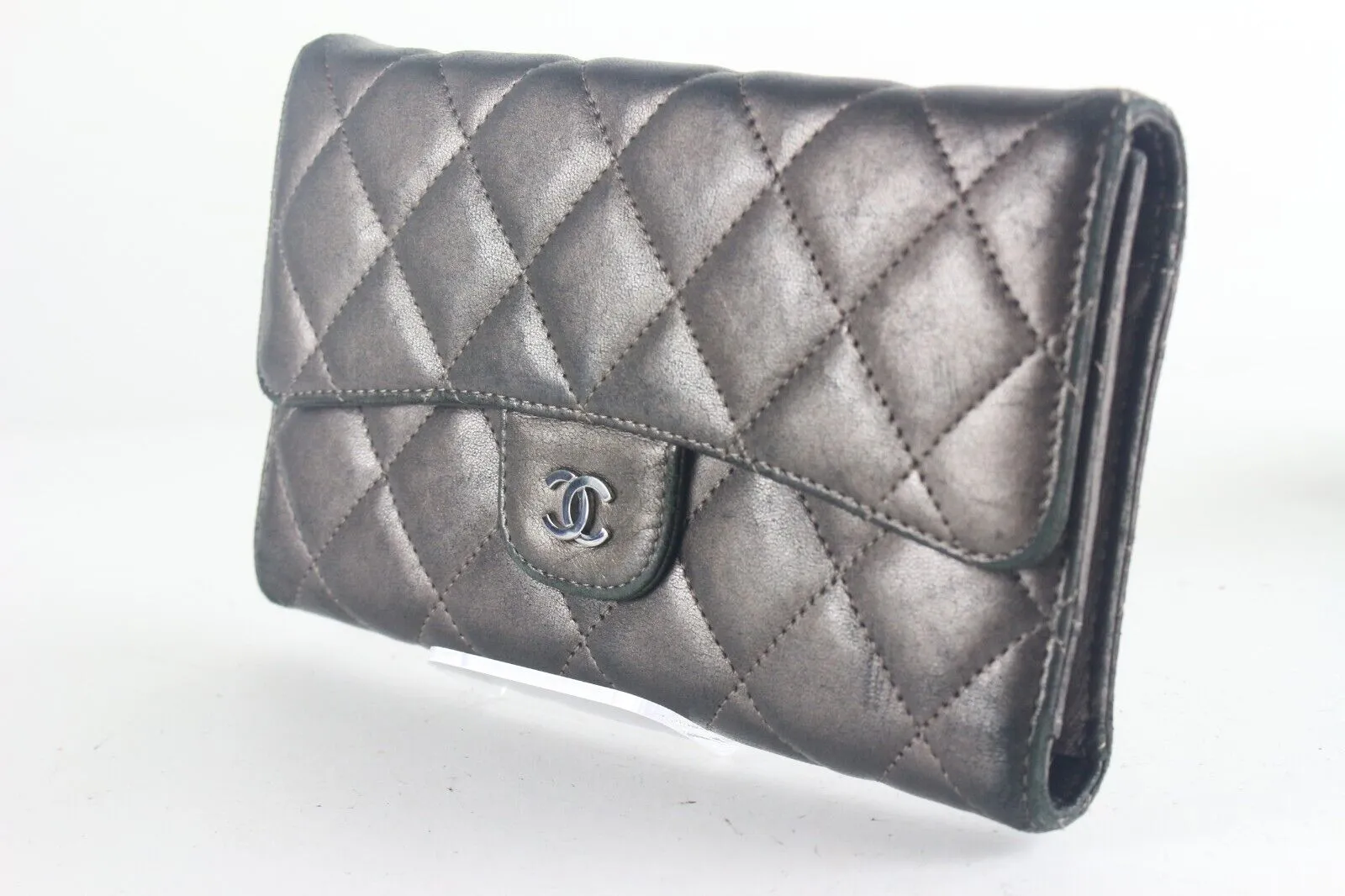 CHANEL Charcoal Grey Leathe Classic Flap Wallet 2CCS725K