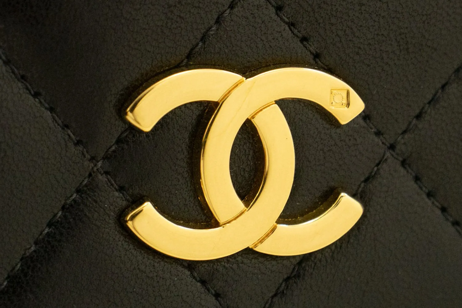 CHANEL Full Flap Chain Shoulder Bag Clutch Black Quilted Lambskin n43