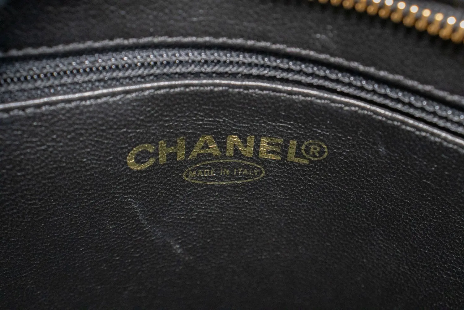 CHANEL Gold Medallion Caviar Shoulder Bag Grand Shopping Tote n56