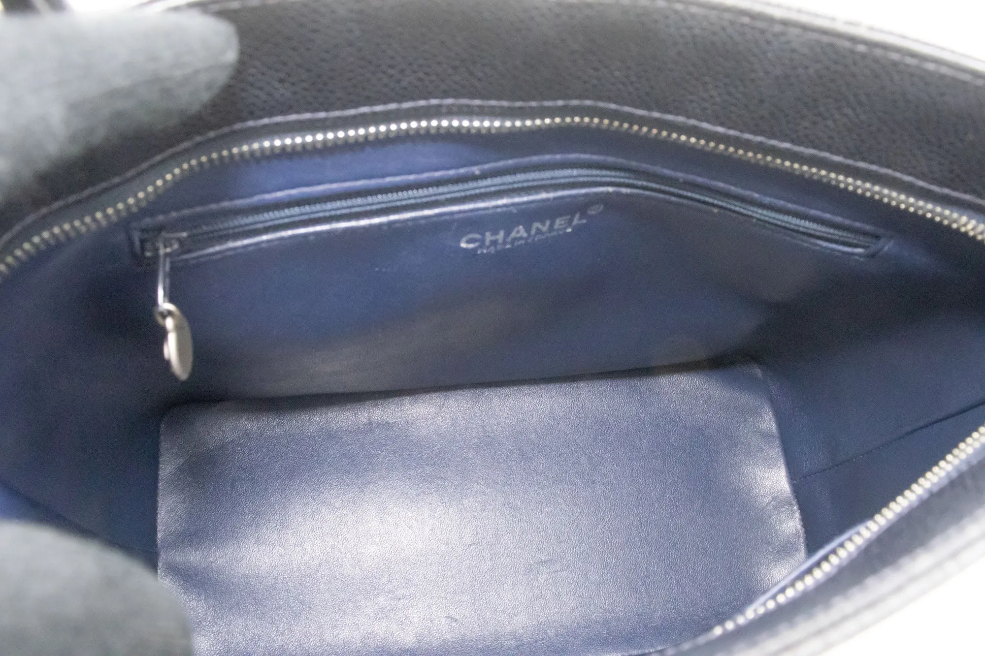 CHANEL Silver Medallion Grained Calfskin Leather Shoulder Bag n64