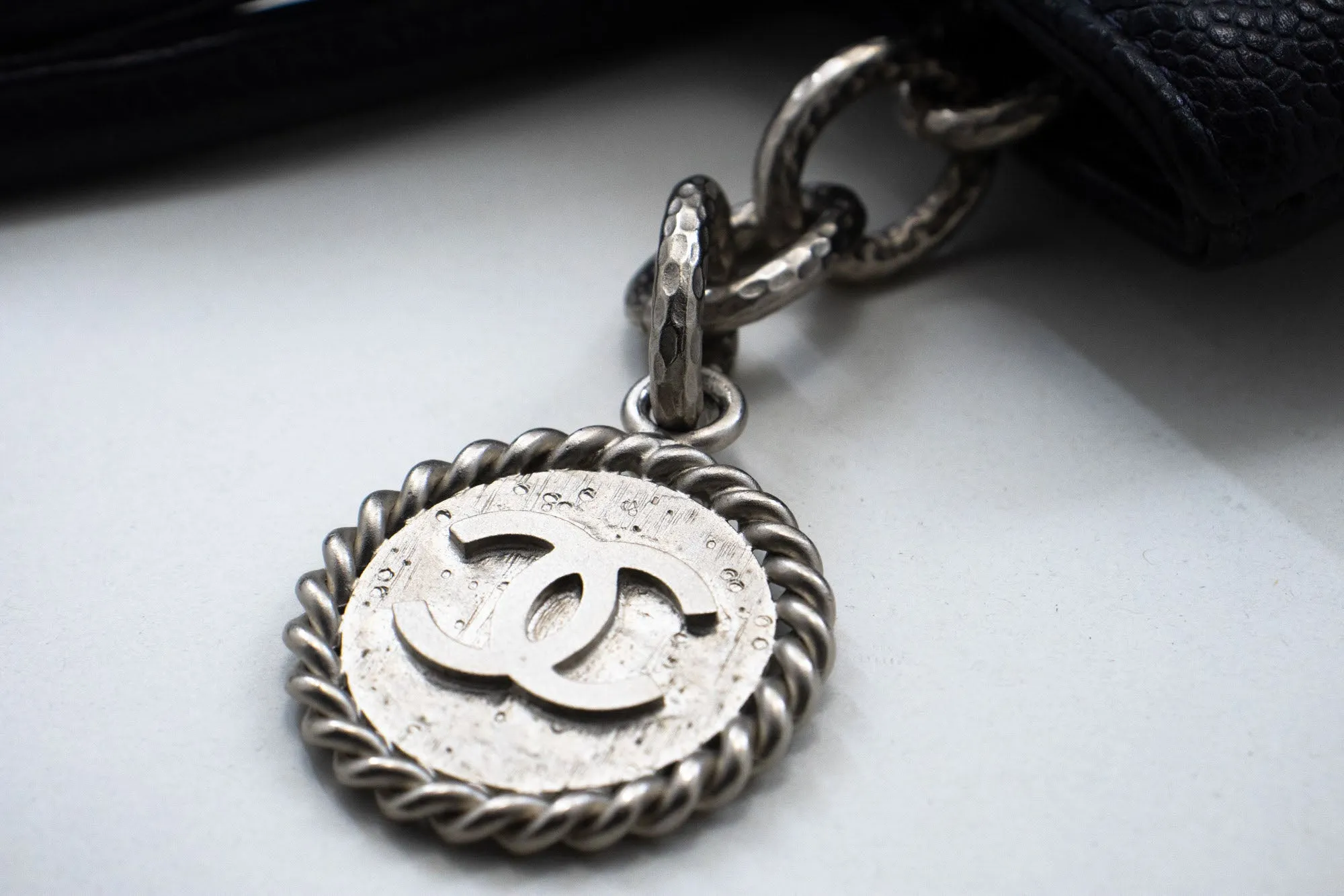 CHANEL Silver Medallion Grained Calfskin Leather Shoulder Bag n64