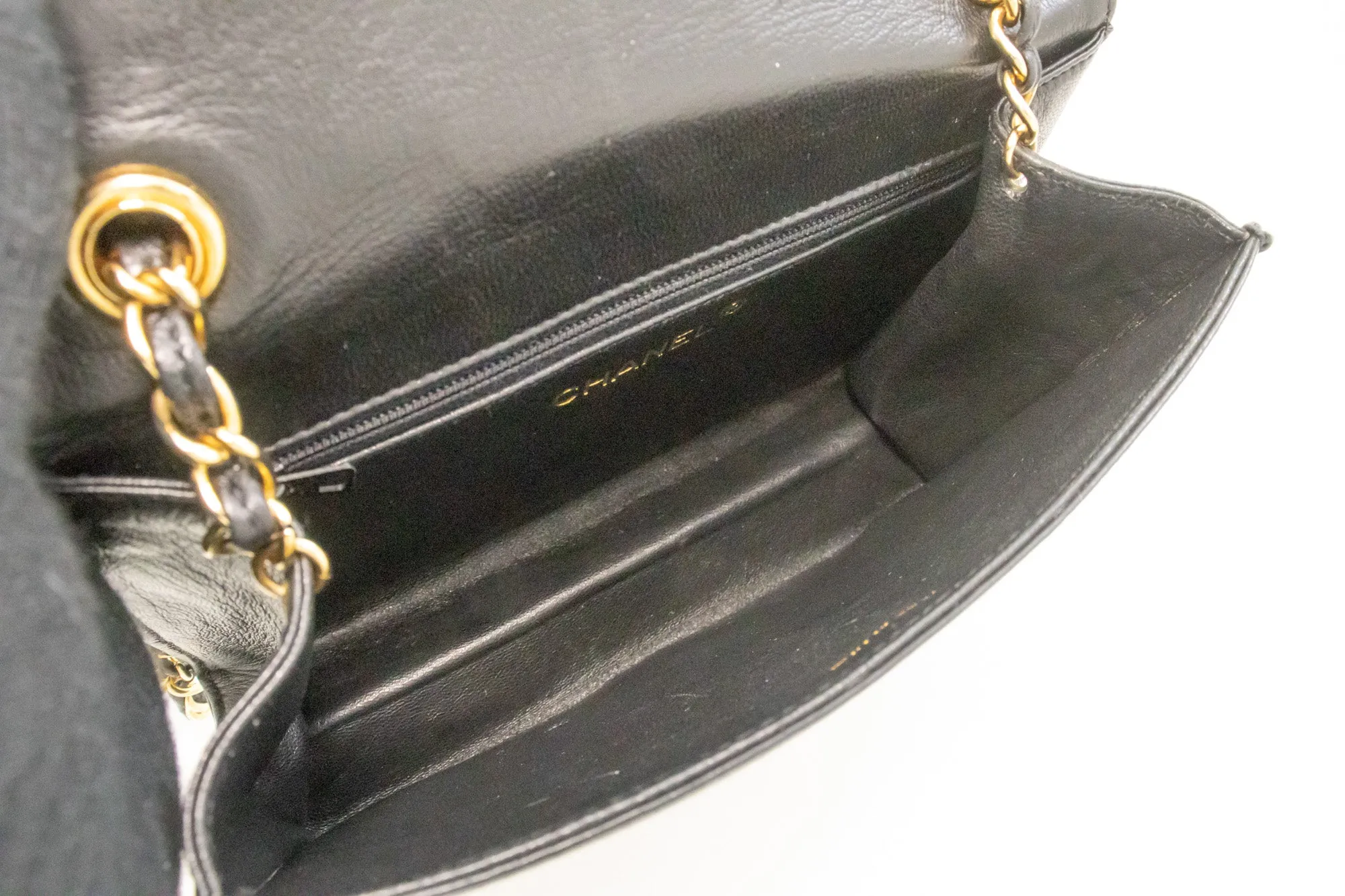 CHANEL Vintage Full Flap Chain Shoulder Bag Black Quilted Lambskin n23