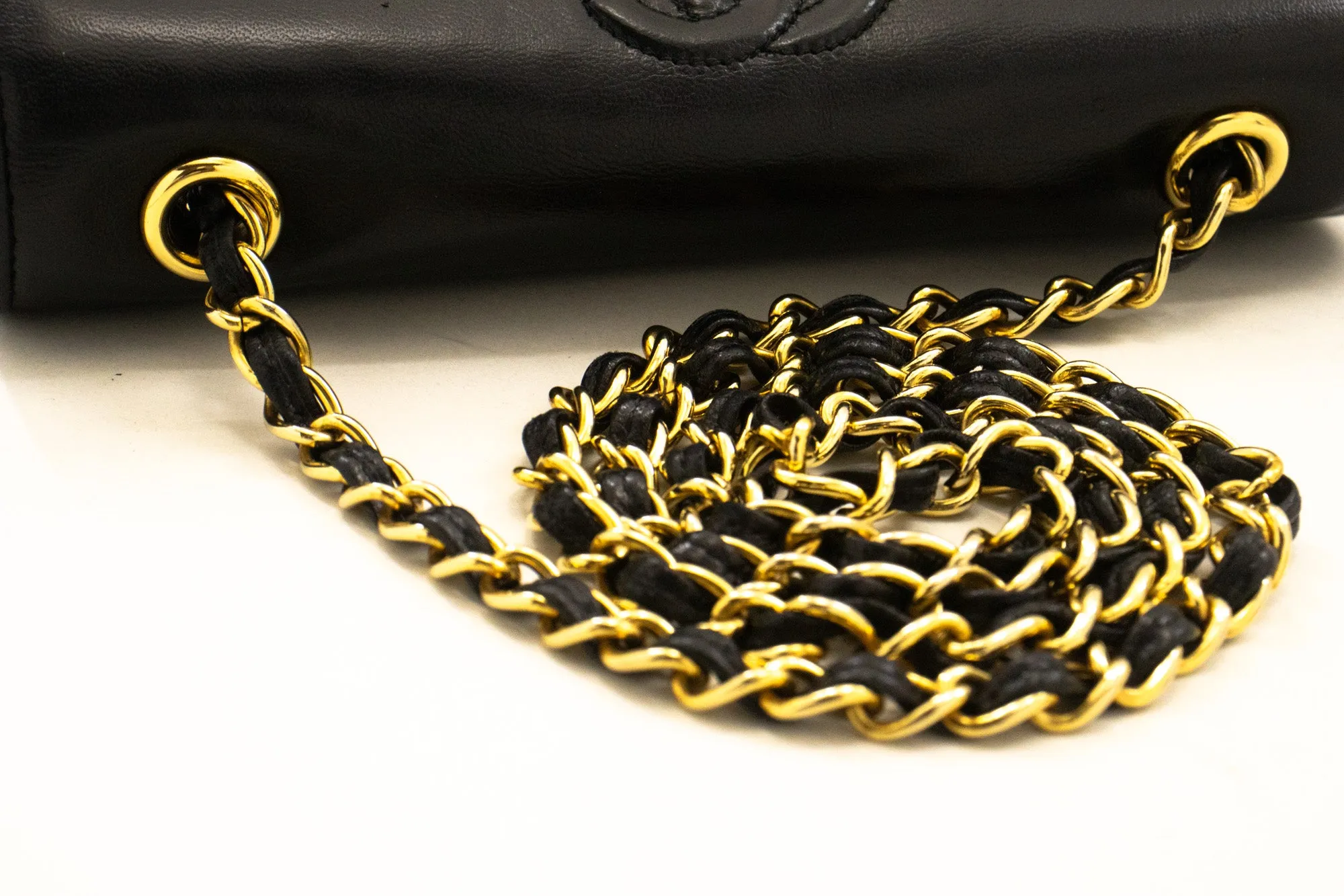 CHANEL Vintage Full Flap Chain Shoulder Bag Black Quilted Lambskin n23