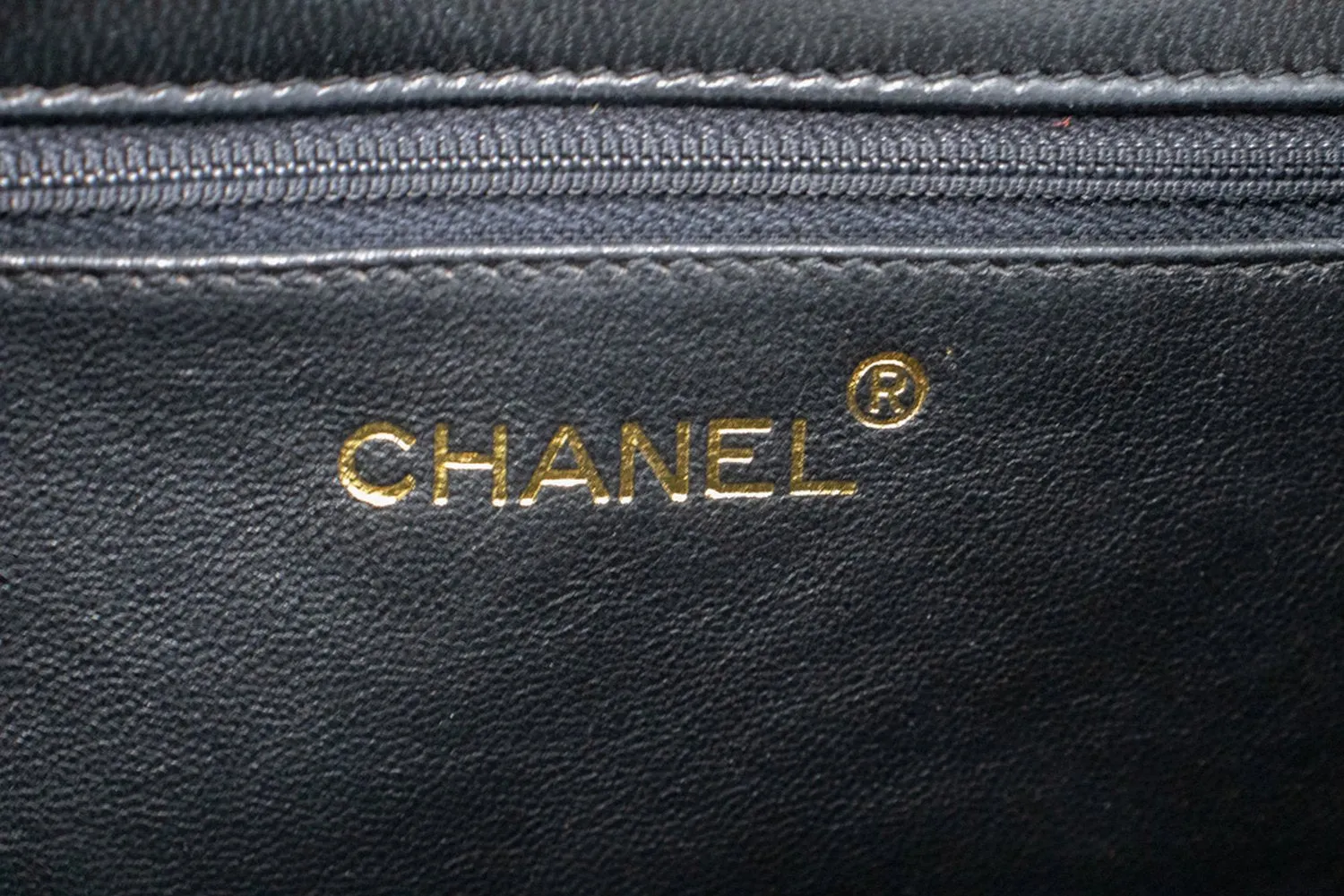 CHANEL Vintage Full Flap Chain Shoulder Bag Black Quilted Lambskin n23
