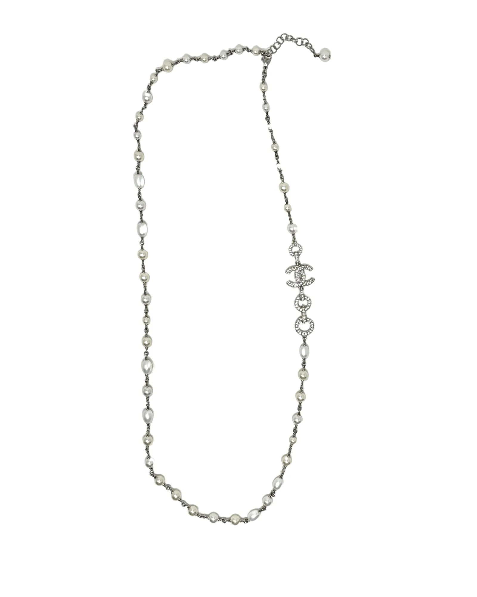 Chanel White Pearl Charm Necklace, SS20, OS