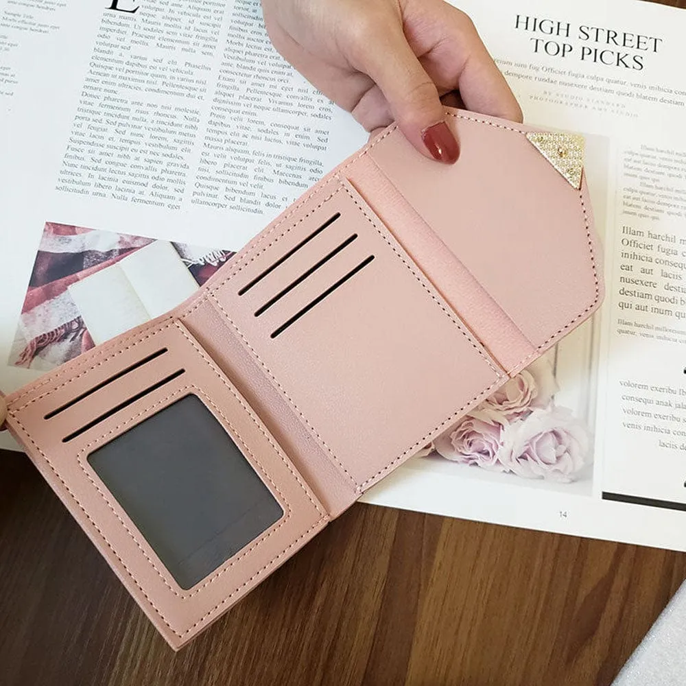Chic Designed Wallet with Sleek Heart Buckle