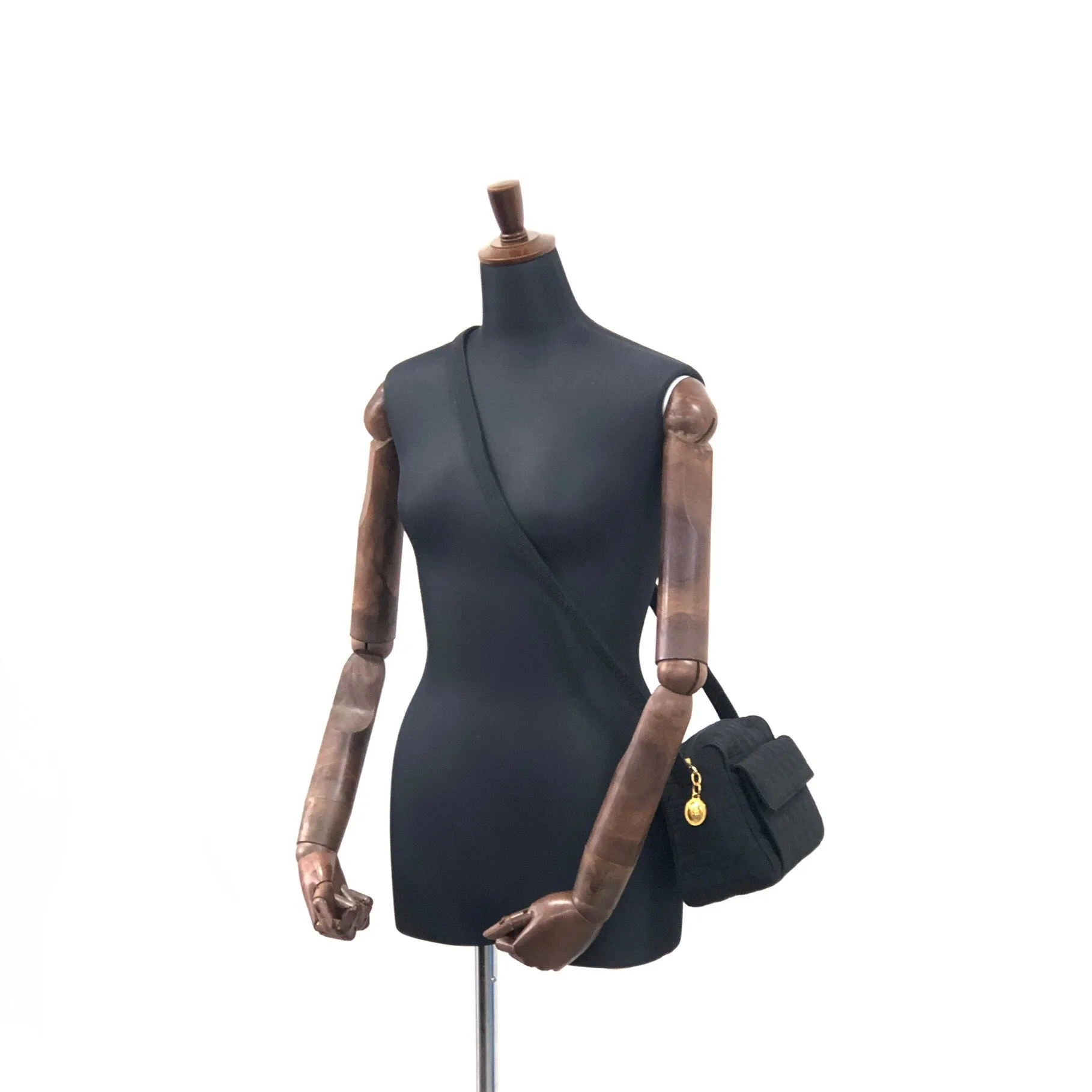 Christian Dior Cannage Logo Motif Charm Nylon Shoulder bag Black Vintage e7e3wt