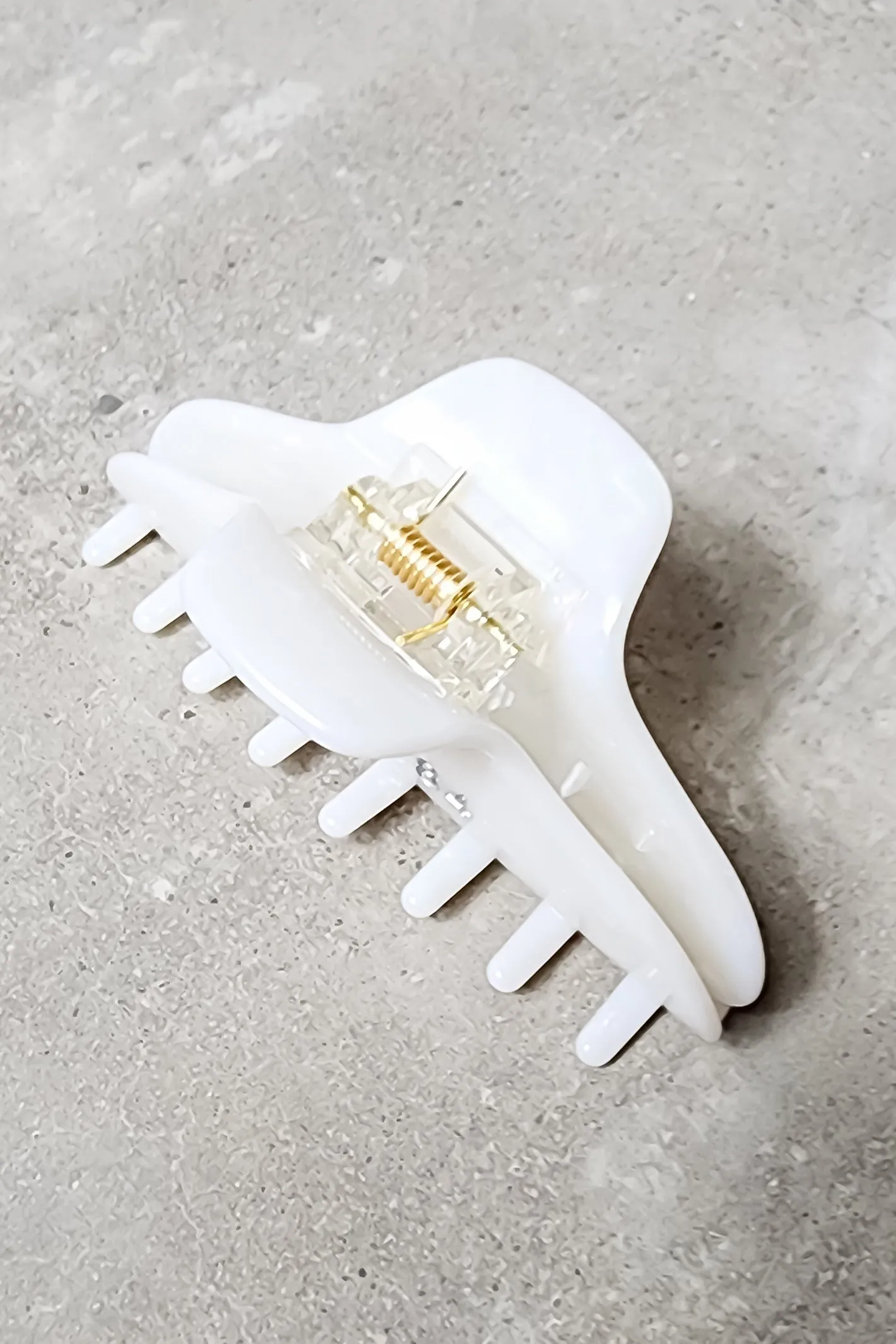 Claw Clip - Pearl White