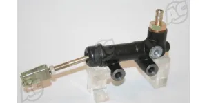 Clutch Master Cylinder Toyota Hiace/Dyna (TOY306)