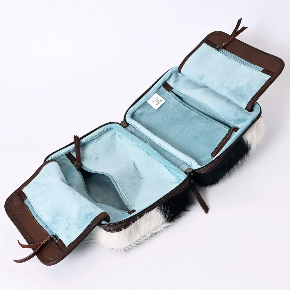 Cowhide Tooled Essential Jewelry Traveler