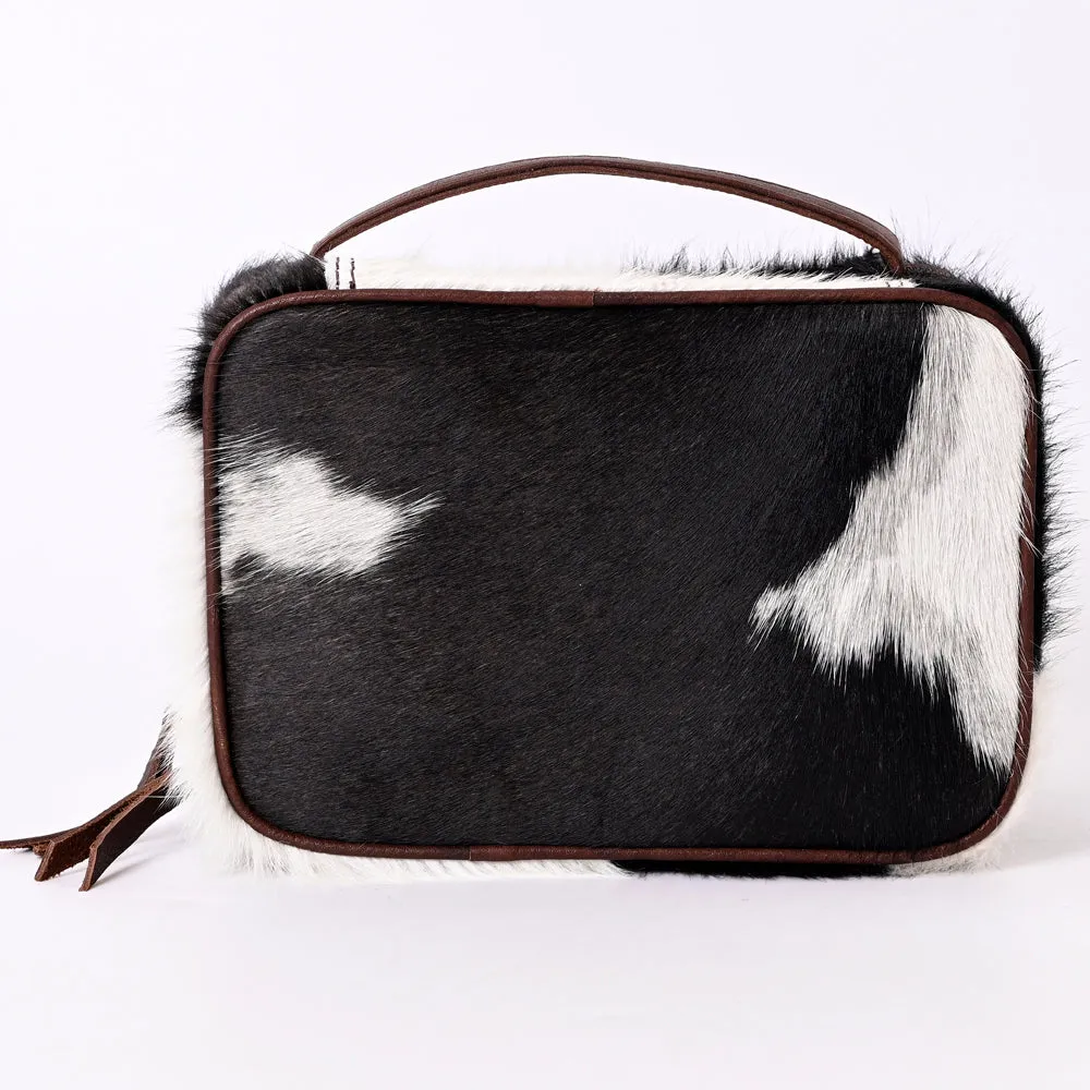 Cowhide Tooled Essential Jewelry Traveler