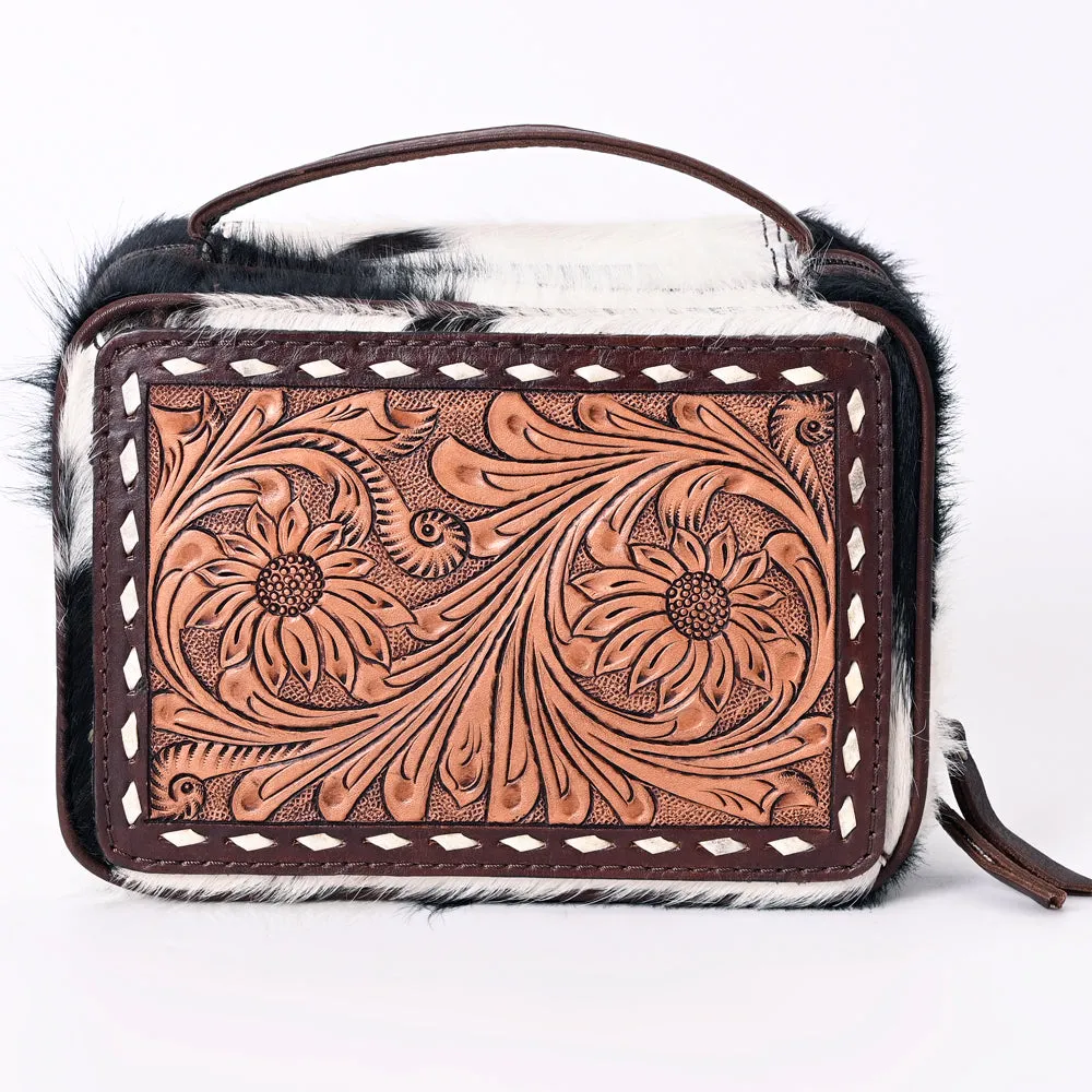 Cowhide Tooled Essential Jewelry Traveler