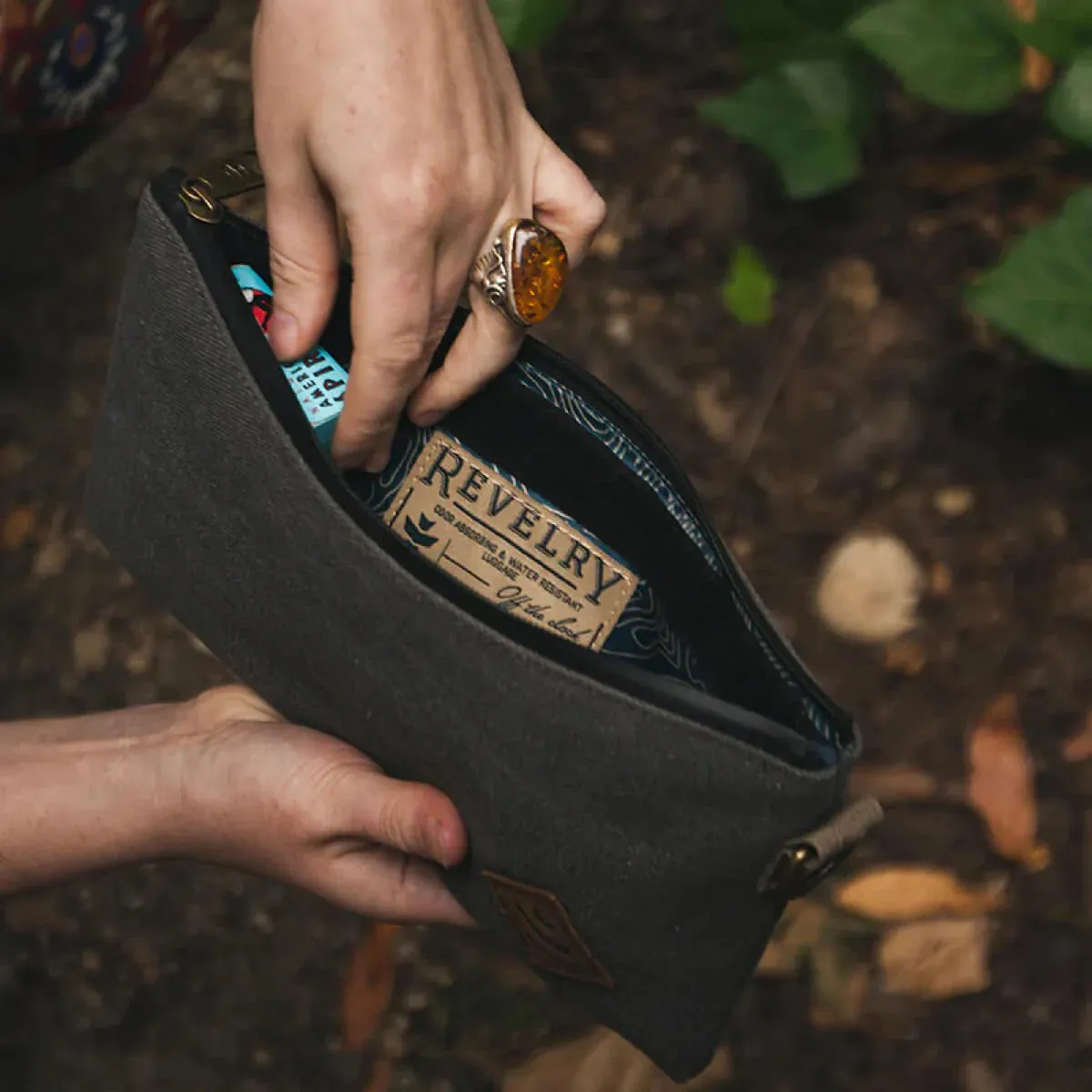 CROSSBODY BAG