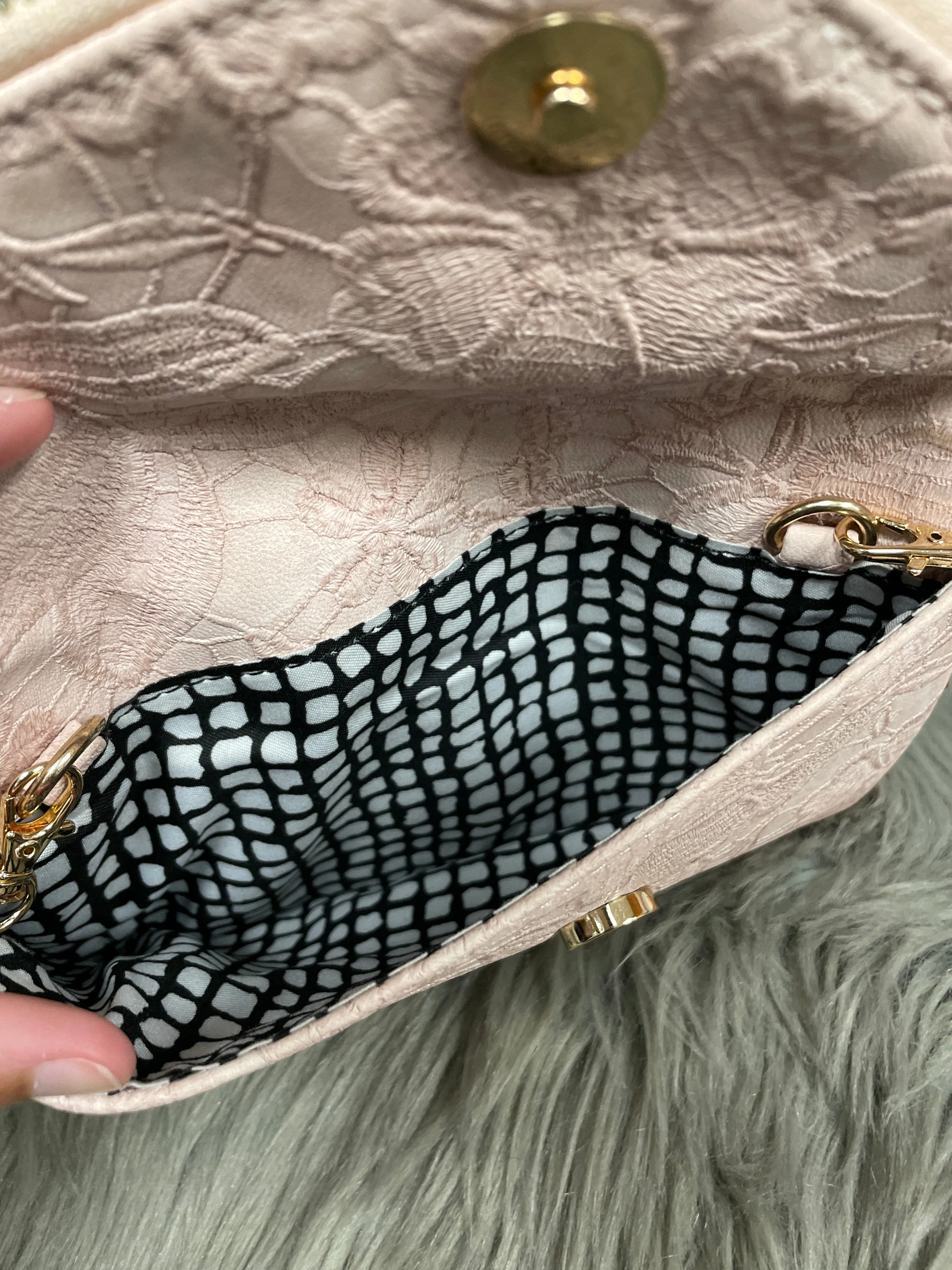 Crossbody Cmf, Size Medium