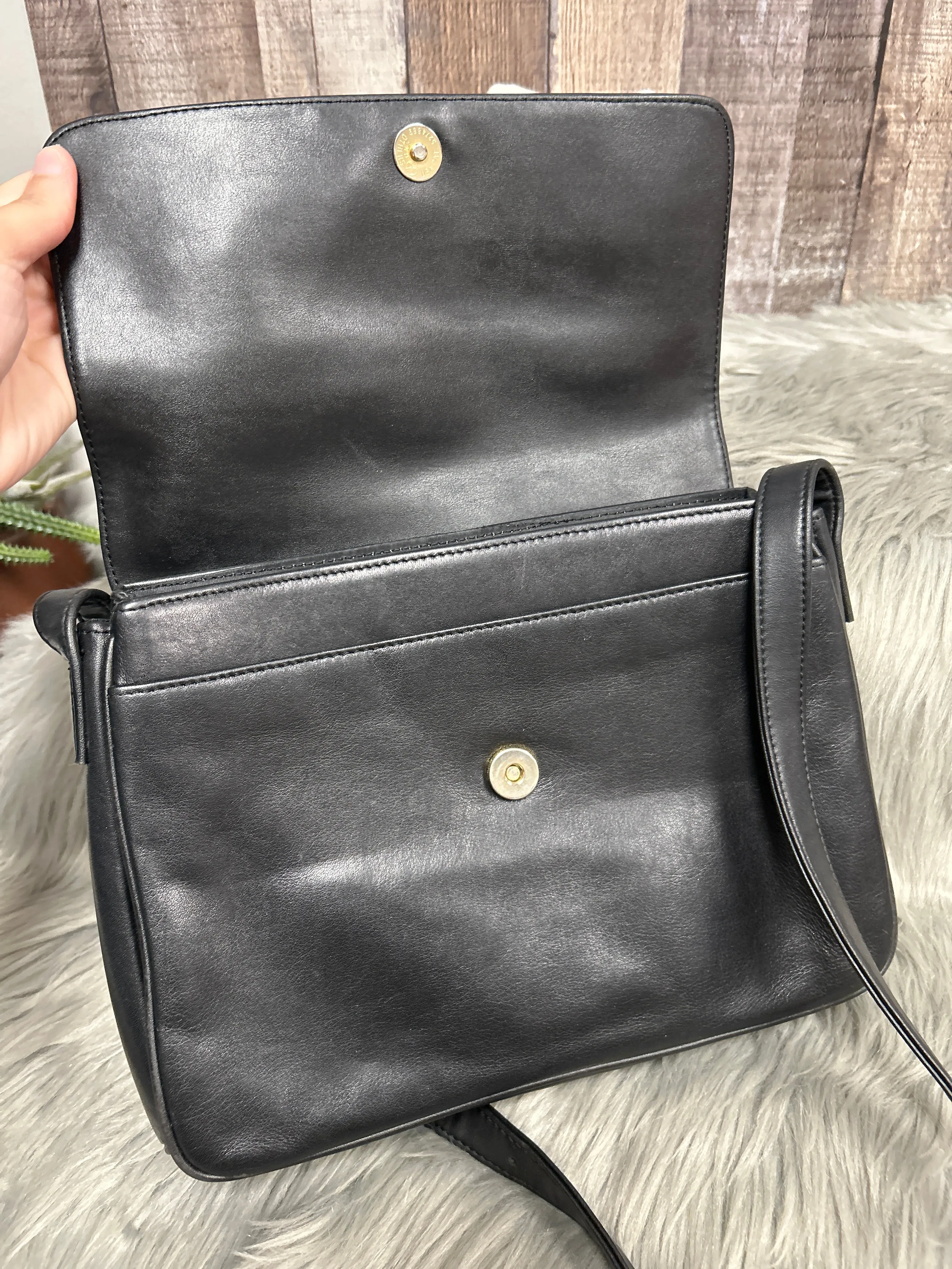 Crossbody Leather By Giani Bernini, Size: Medium