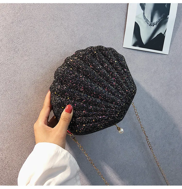 Cute "CLAM$HELL" Clutch