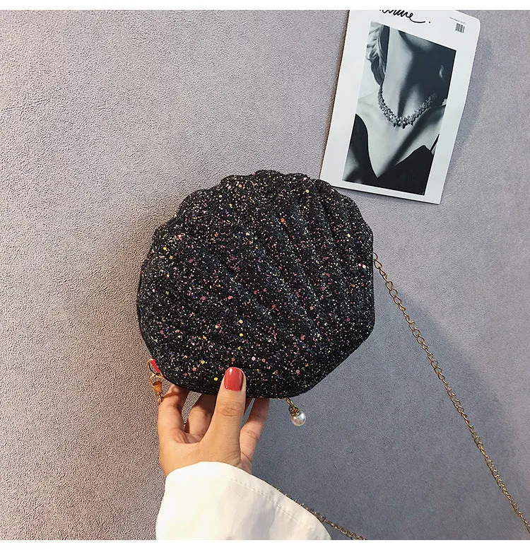 Cute "CLAM$HELL" Clutch