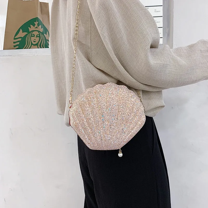 Cute "CLAM$HELL" Clutch