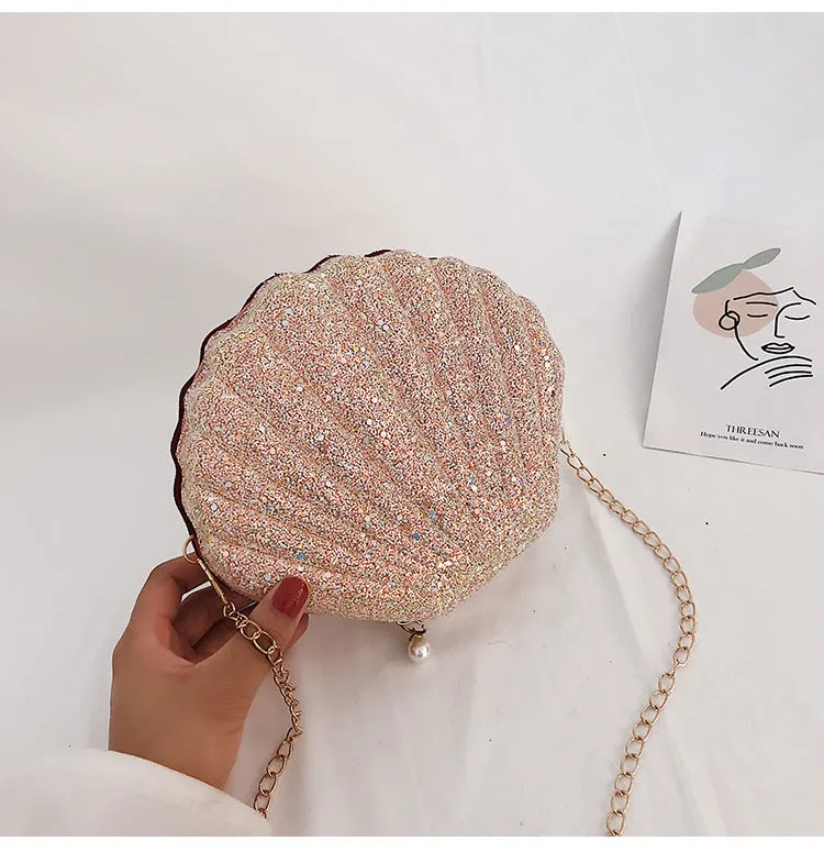 Cute "CLAM$HELL" Clutch