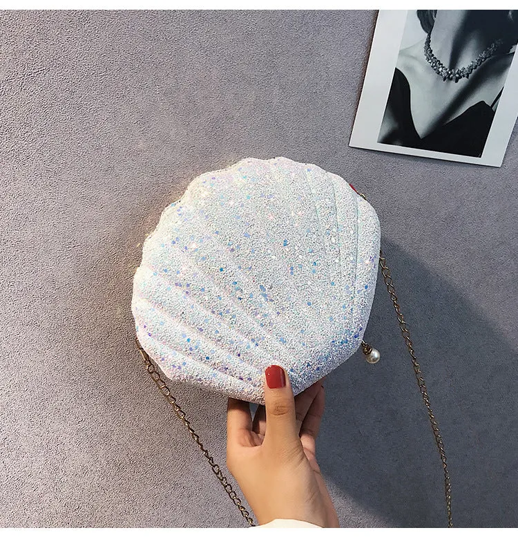 Cute "CLAM$HELL" Clutch