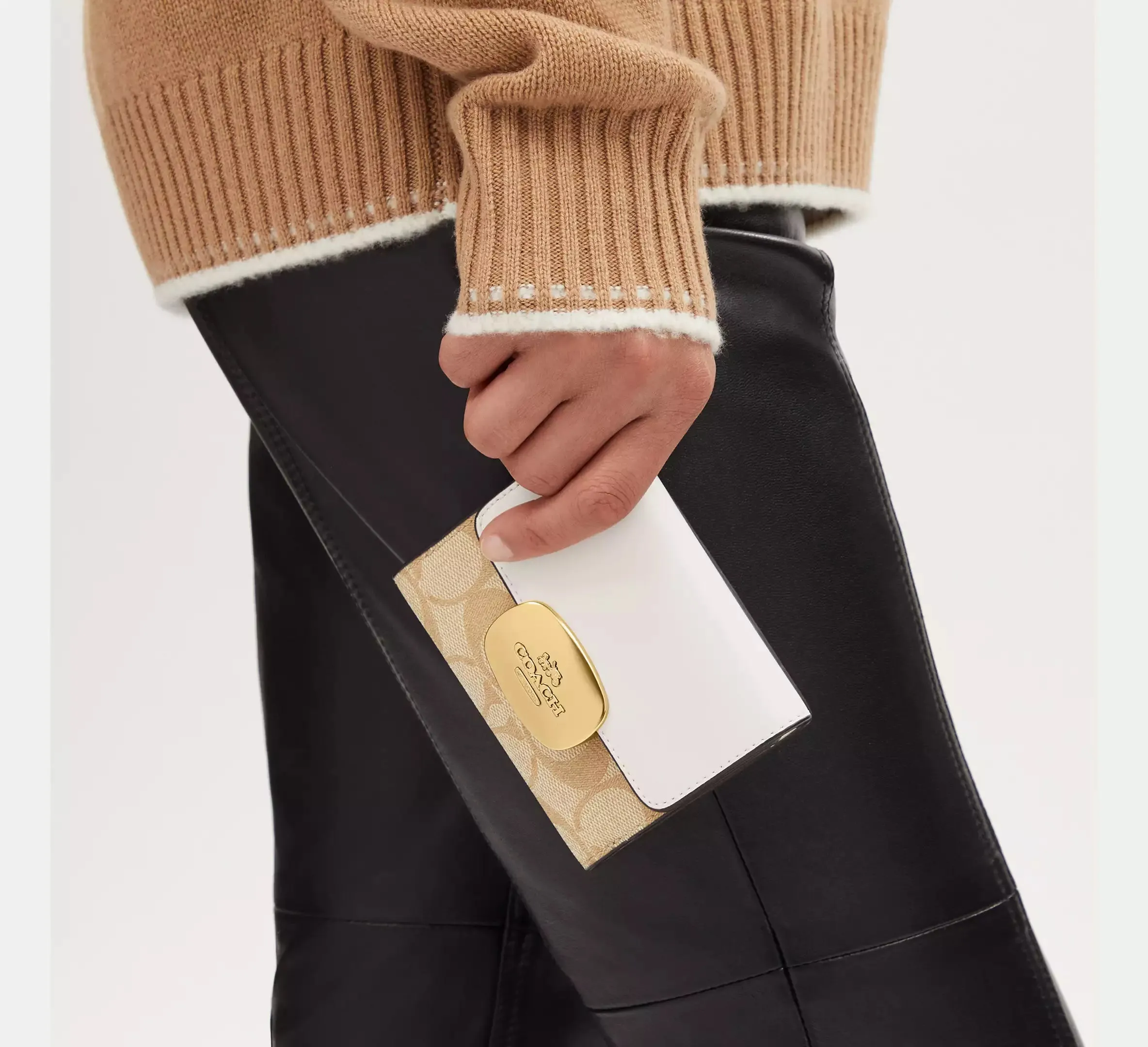 Eliza Small Wallet In Signature Canvas
