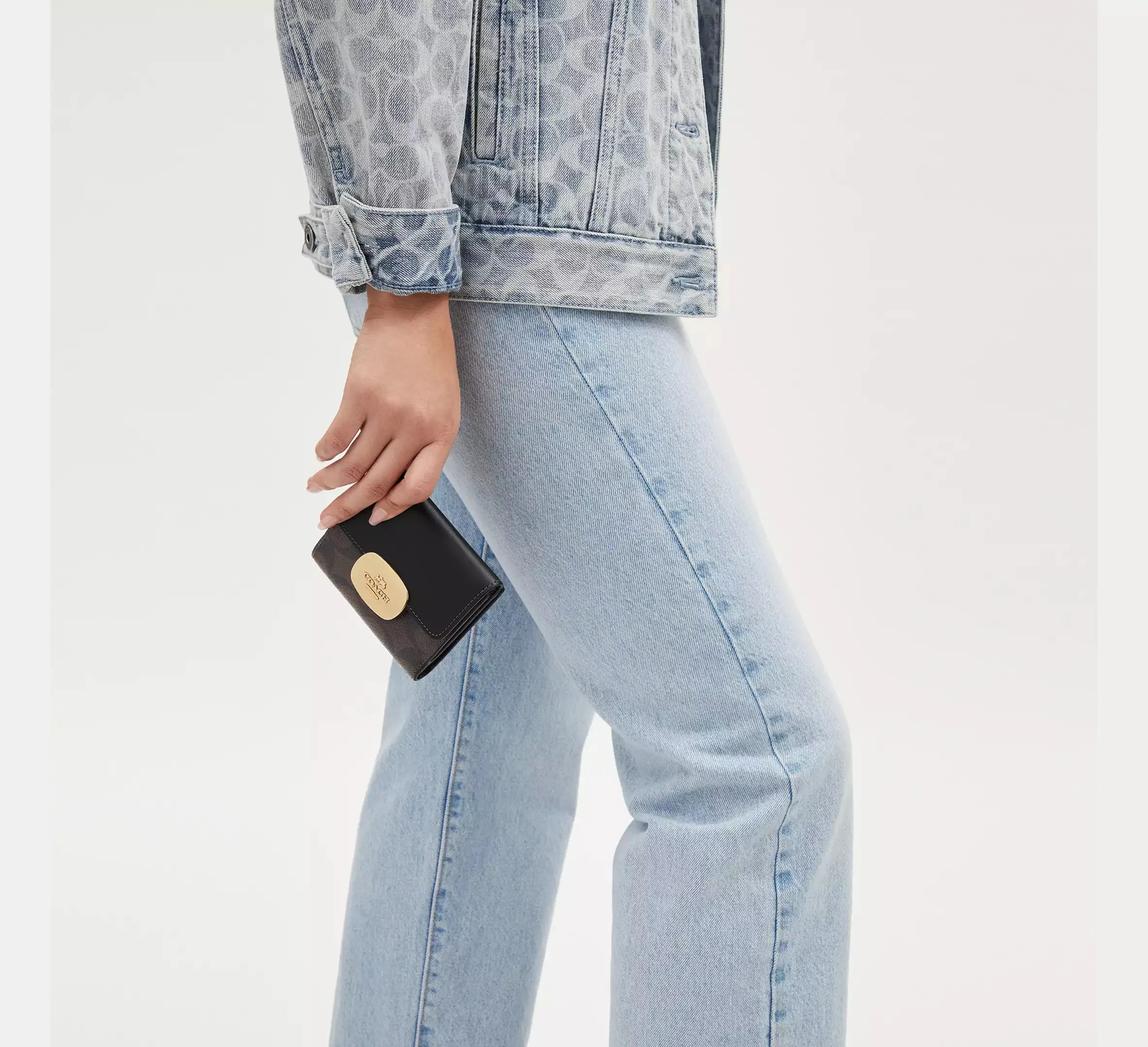 Eliza Small Wallet In Signature Canvas