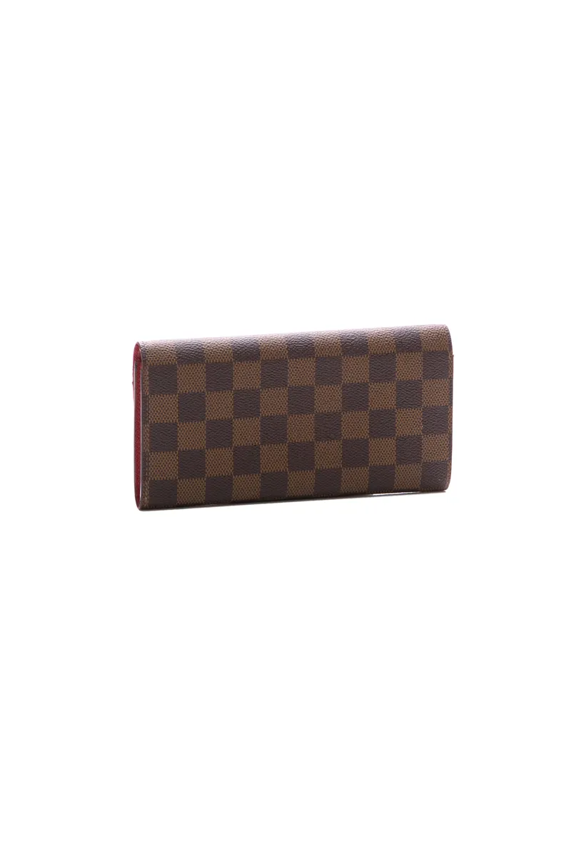 Emilie Wallet