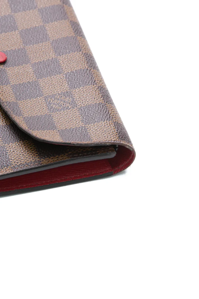 Emilie Wallet