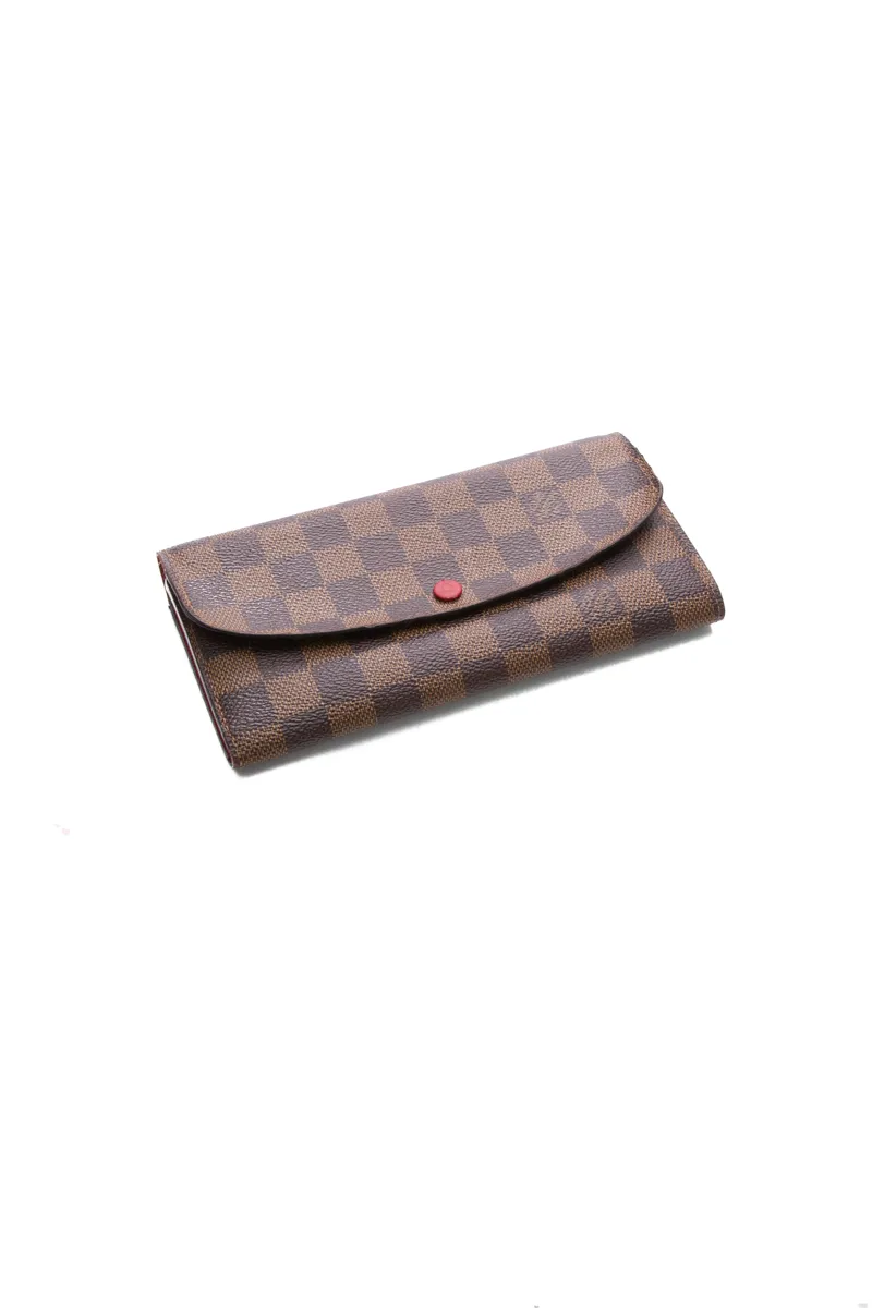 Emilie Wallet