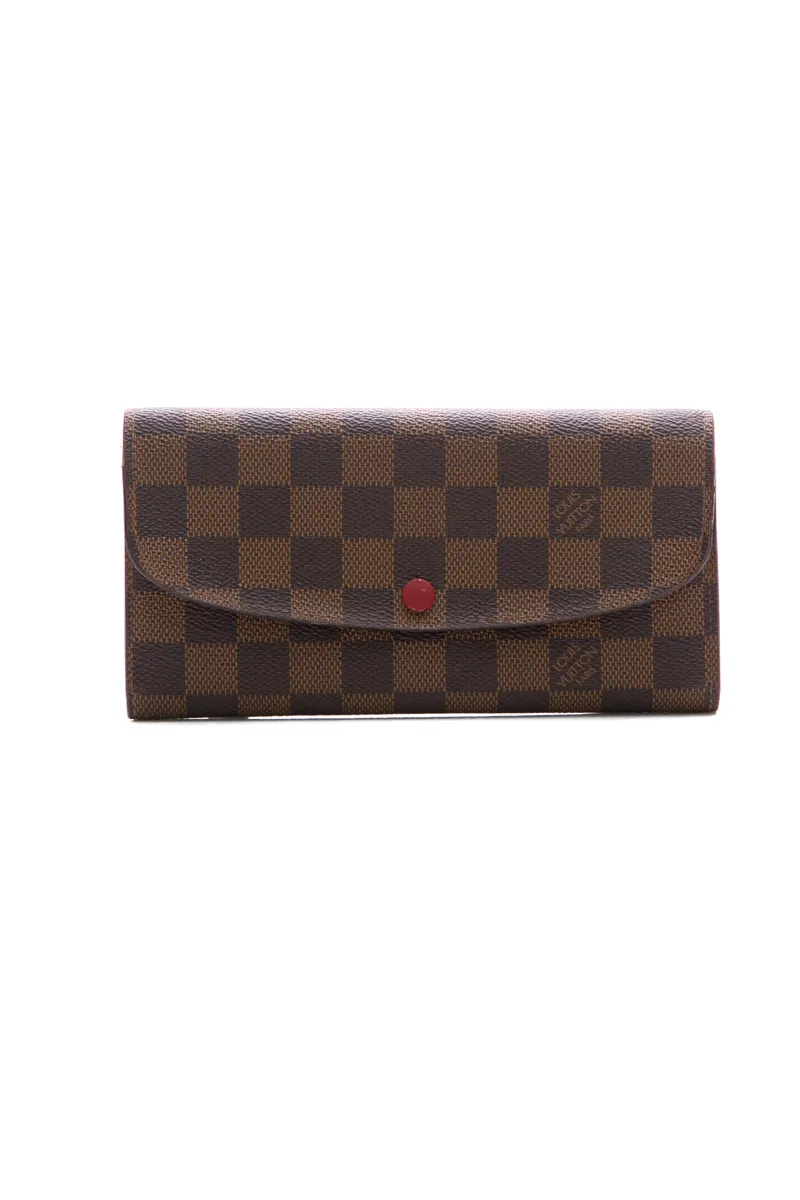Emilie Wallet
