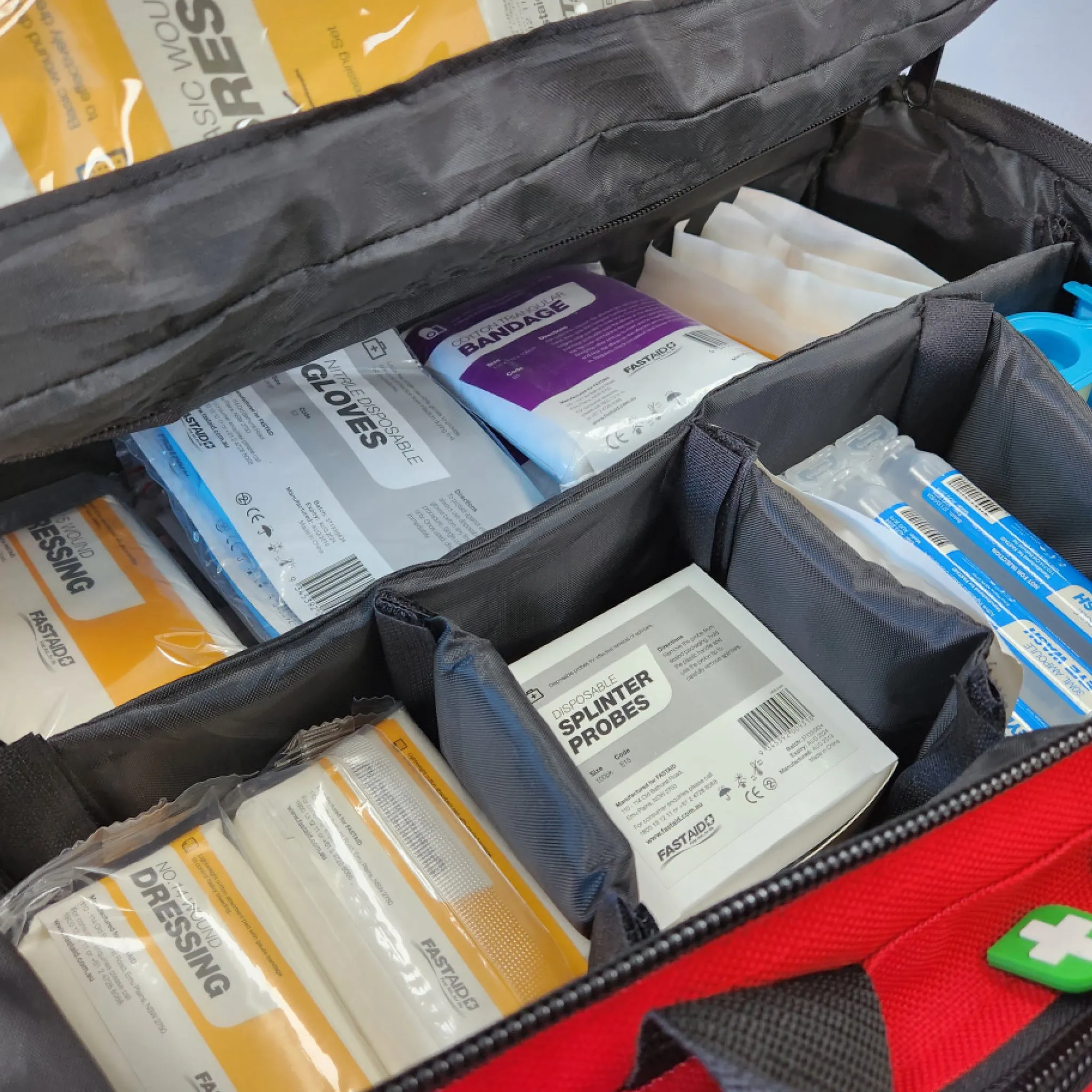 FastAid R4 Constructa Medic™ Soft Pack First Aid Kit